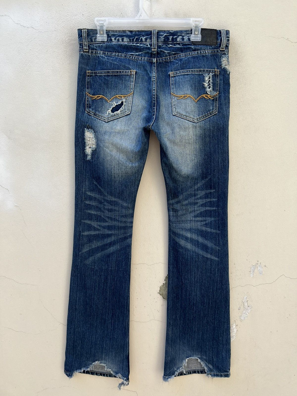 Japanese Brand × Vanquish × Vintage Vintage FUGA Japan Rips Distress Denim Flare Jeans Size US 31 - 14 Thumbnail