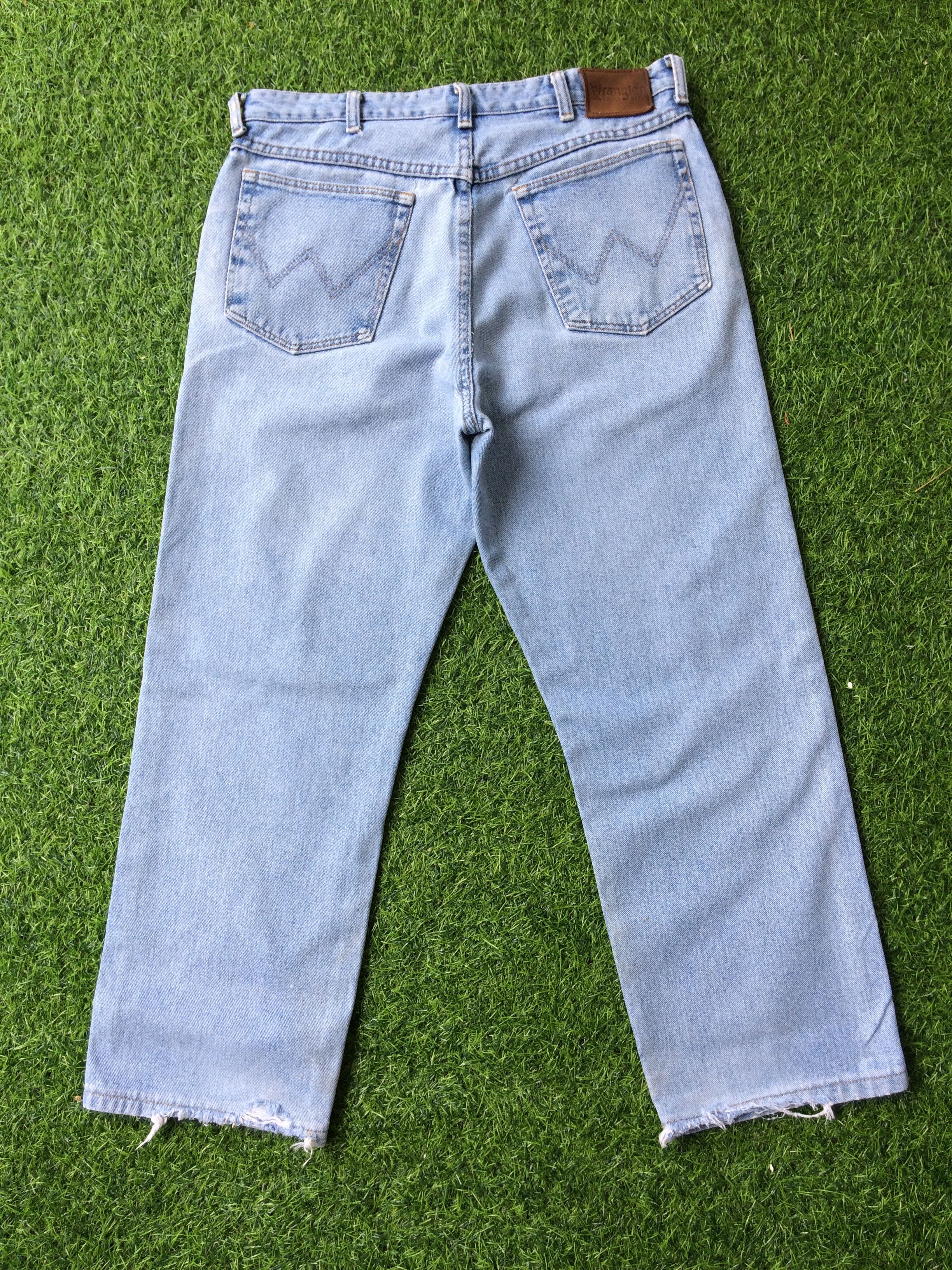 Wrangler Wrangler Western Distressed Faded Jeans #B-318 Size US 33 - 2 Thumbnail