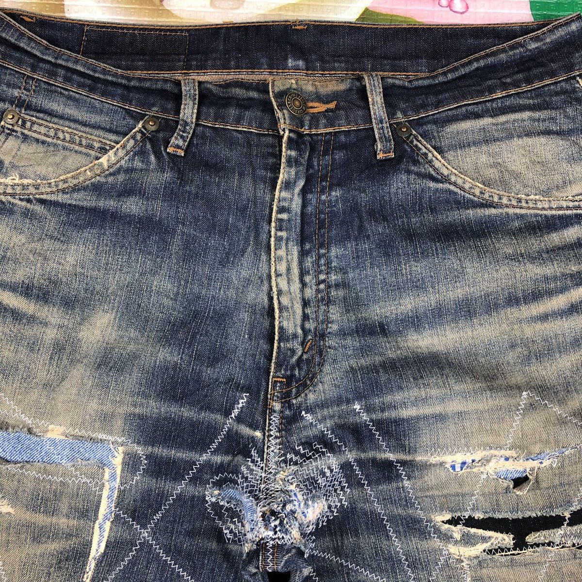 Levi's Vintage Clothing Vintage Levis patchwork jeans distressed denim rare design Size US 32 / EU 48 - 3 Thumbnail