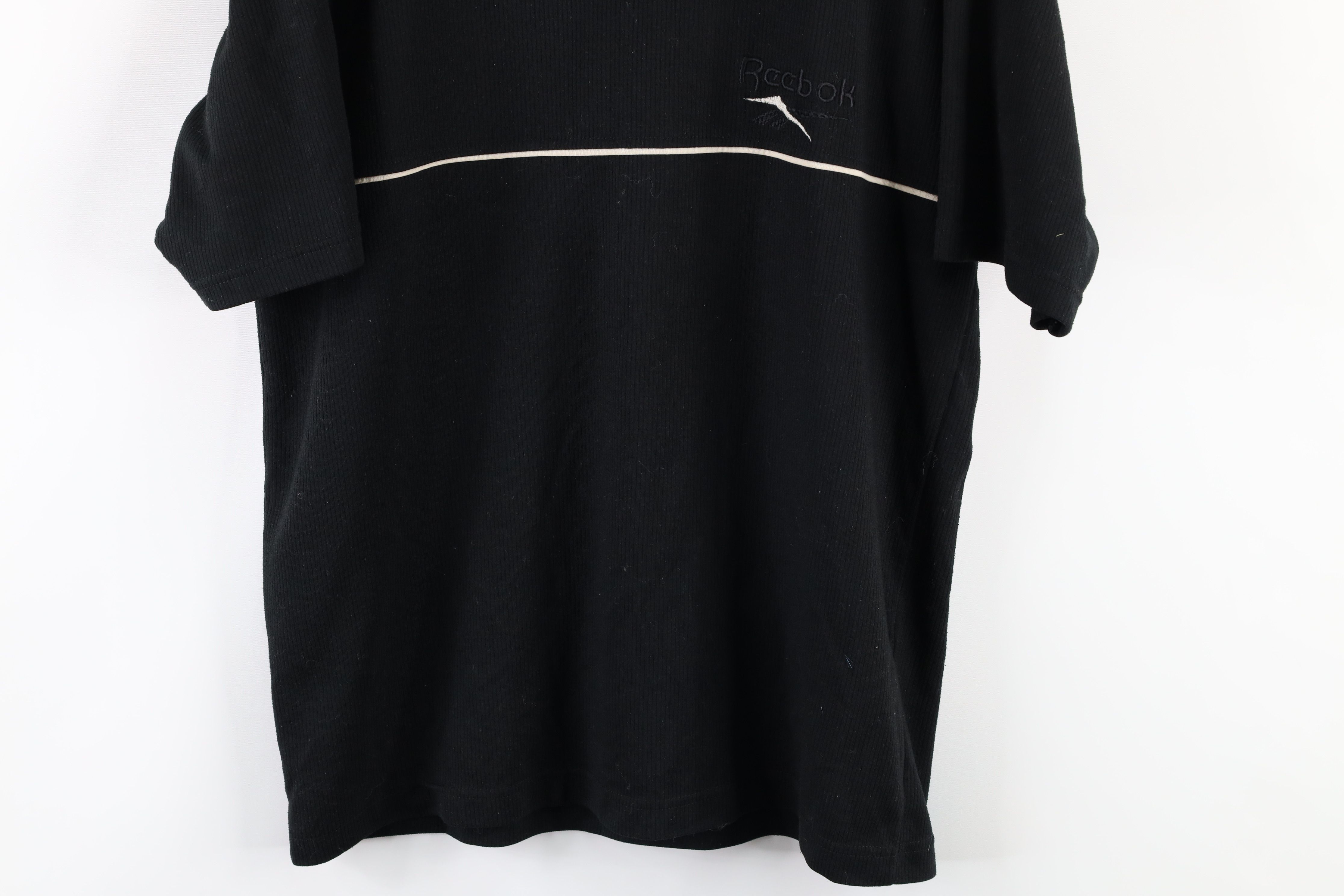 Vintage Vintage 90s Reebok Ribbed Spell Out V-Neck T-Shirt Black Size US L / EU 52-54 / 3 - 3 Thumbnail