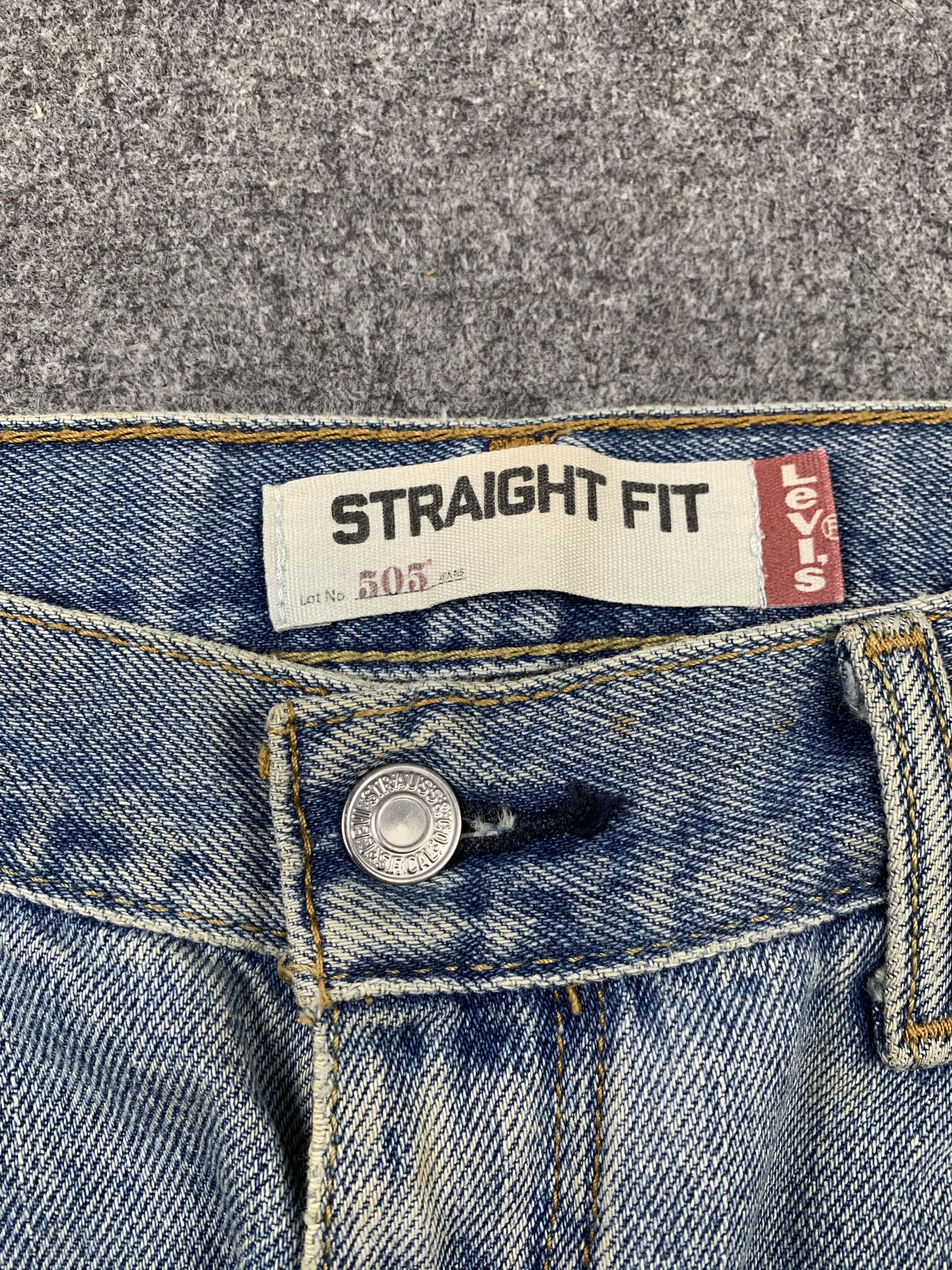 Levi's Vintage Levis 505 Light Wash Jeans DP2165 Size US 37 - 6 Thumbnail
