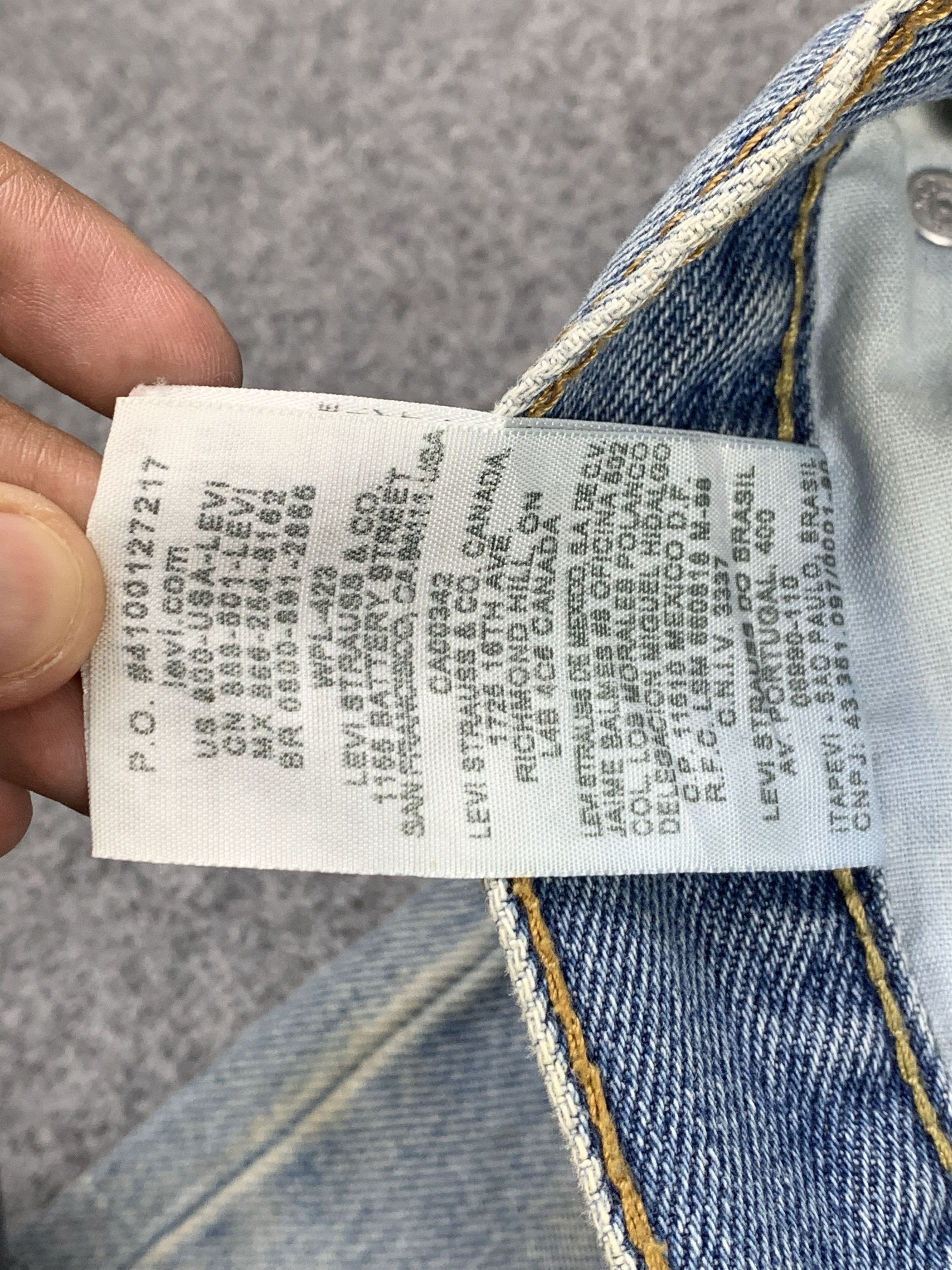 Levi's Vintage Levis 505 Light Wash Jeans DP2165 Size US 37 - 12 Thumbnail