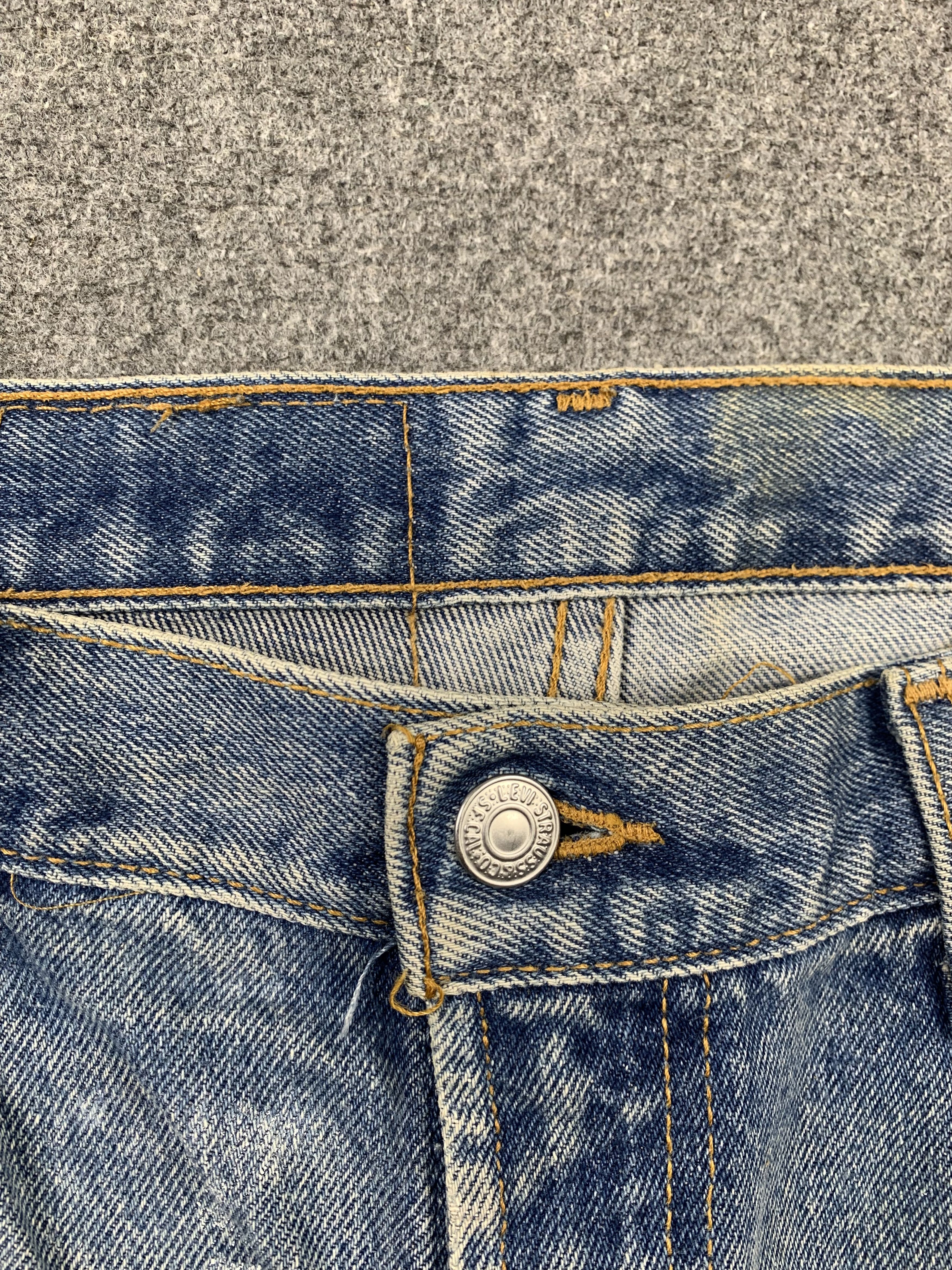 Levi's Vintage 90s Levis 516 Faded Blue Jeans DP2166 Size US 35 - 9 Thumbnail