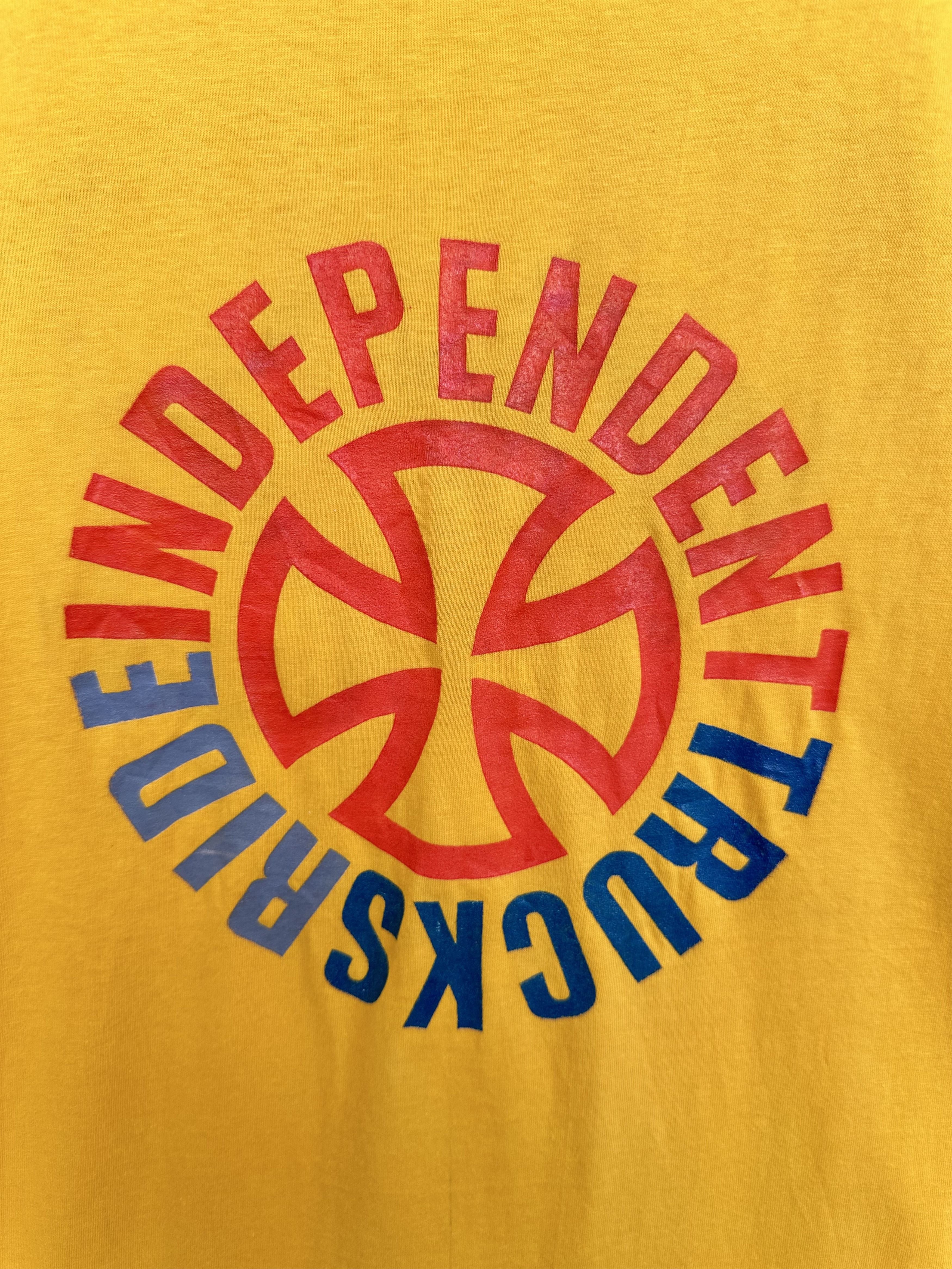 Vintage Vintage 90s Independent Truck Company Skateboard T-Shirt Size US L / EU 52-54 / 3 - 3 Thumbnail