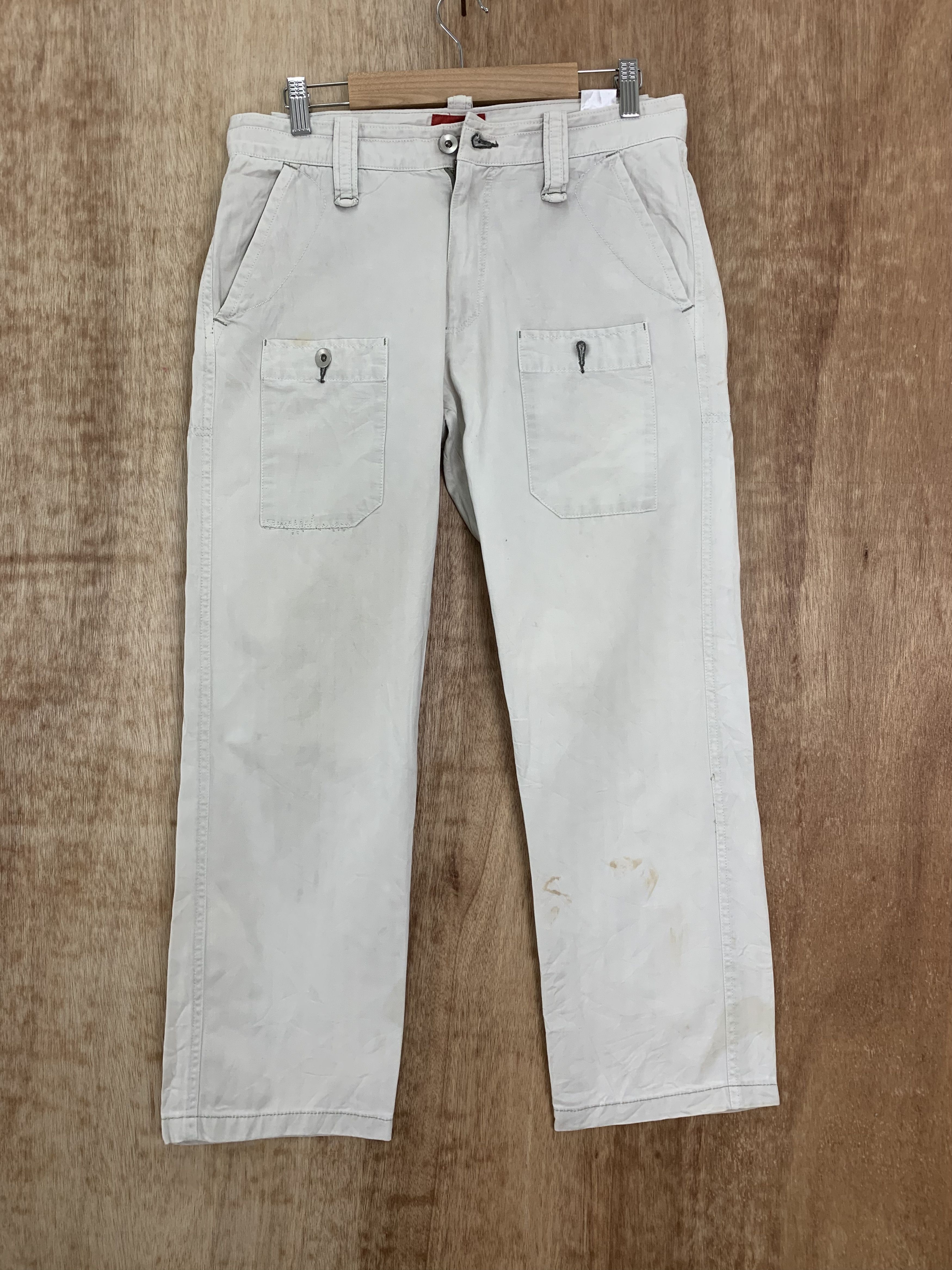 Japanese Brand Casual Bush Pants Red Button Vintage Japanese Branded Style Size US 29 - 1 Thumbnail
