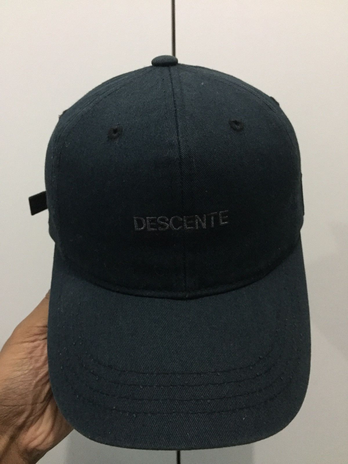 Descente Descente Black Japan Streetwear Hat Size ONE SIZE - 6 Thumbnail