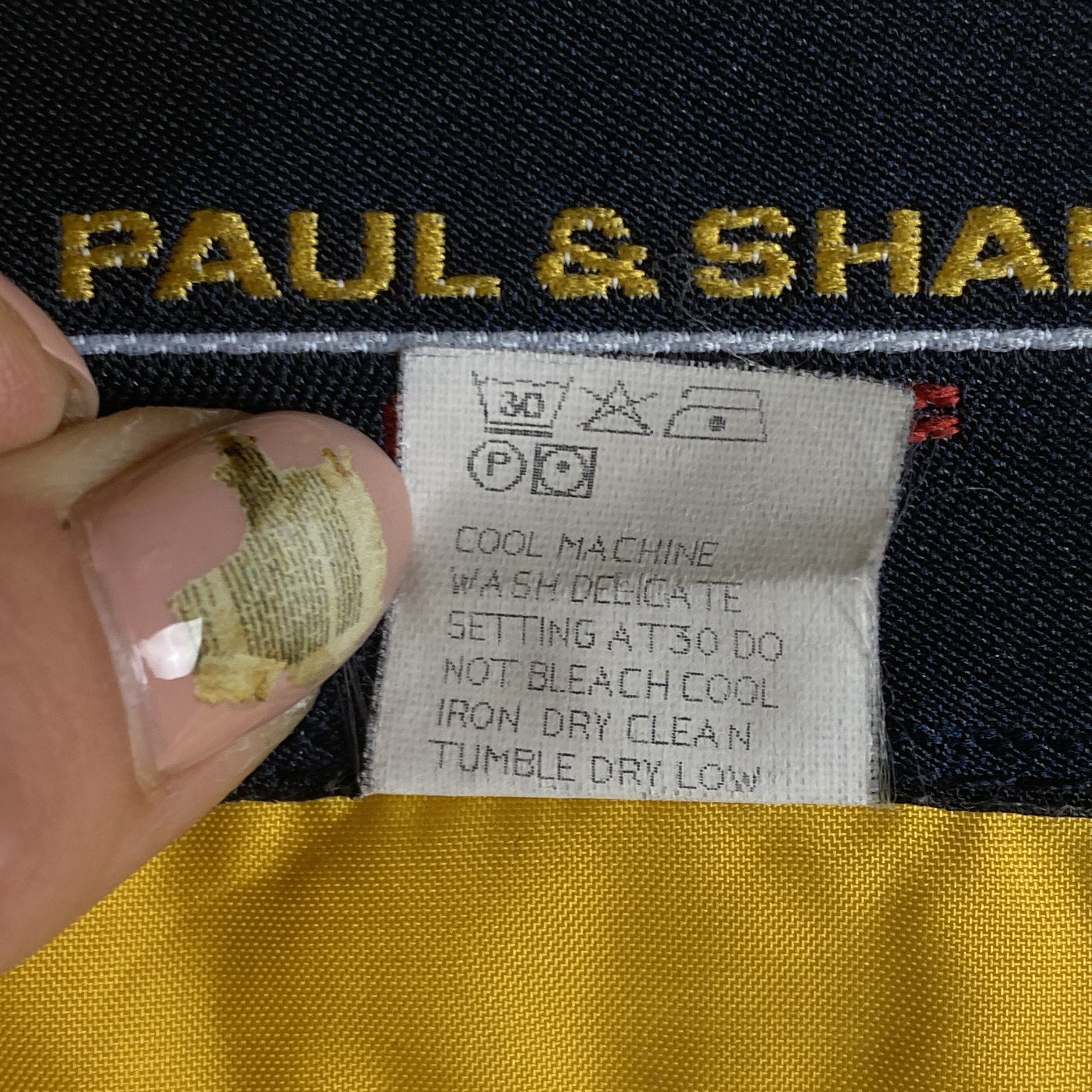 Paul & Shark Mens Paul Shark Golf Jumper Vest Nylon Size XL Size US XL / EU 56 / 4 - 5 Thumbnail