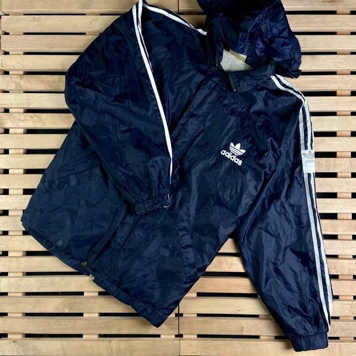 Adidas × Vintage Hooded Jacket Adidas Originals Vintage Big logo Size XL Size US XL / EU 56 / 4 - 1 Thumbnail