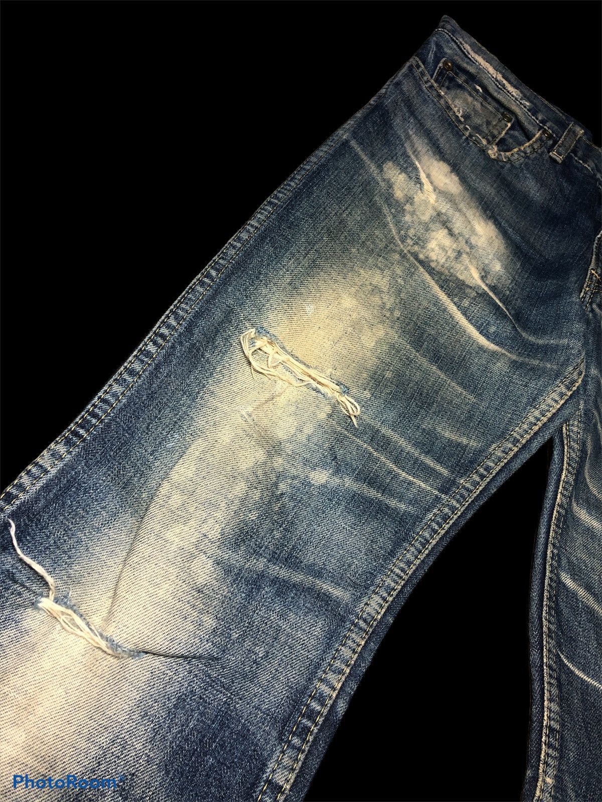 Japanese Brand SLIM FIT⚡️⚡️RNA INC BLEACH DISTRESSED DENIM Size US 31 - 4 Thumbnail