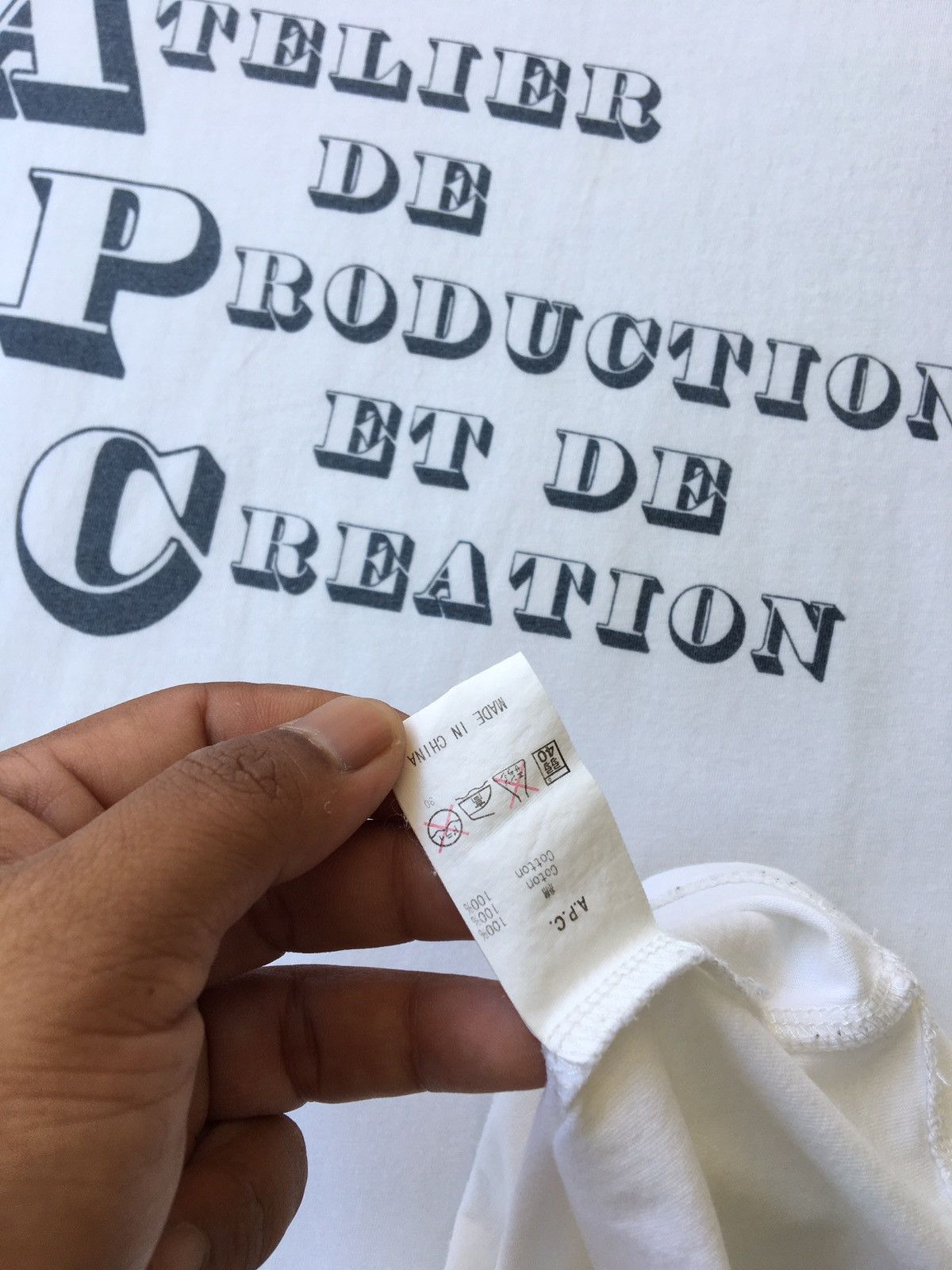A.P.C. Rare A.P.C Big Logo Spellout Tshirt Size US S / EU 44-46 / 1 - 6 Thumbnail