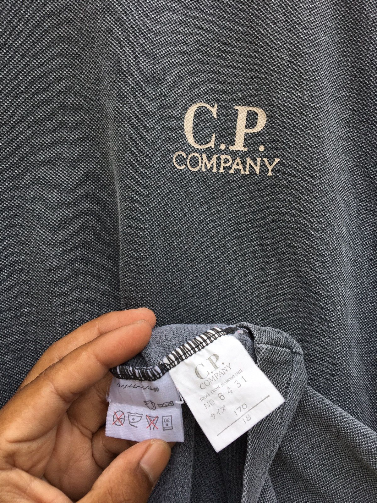C.P. Company Vintage C.P Company Floral Sleeves Rare Design Tshirt Size US M / EU 48-50 / 2 - 15 Thumbnail