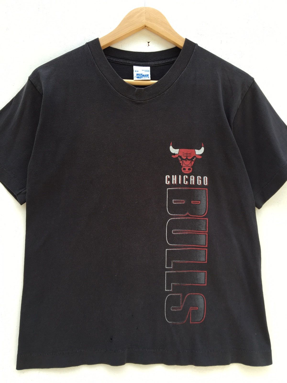 NBA Vintage Chicago Bulls NBA Biglogo Tshirt Size S / US 4 / IT 40 - 12 Thumbnail