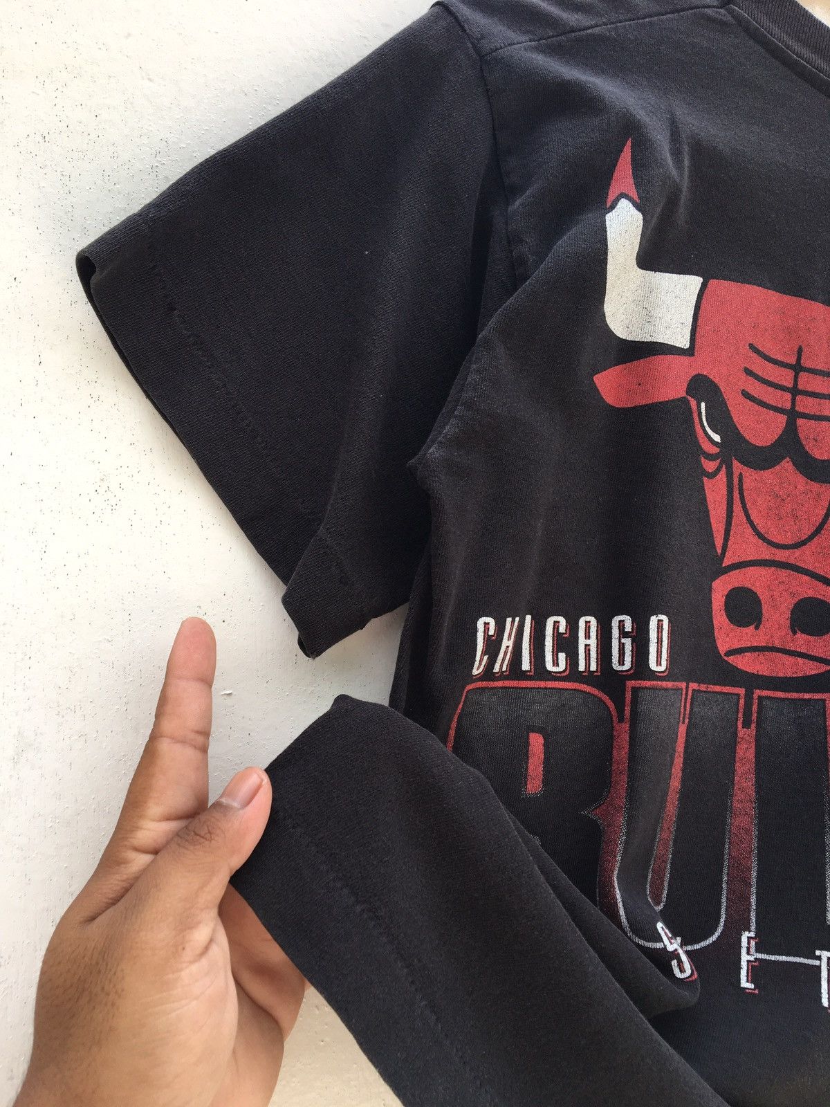 NBA Vintage Chicago Bulls NBA Biglogo Tshirt Size S / US 4 / IT 40 - 8 Thumbnail
