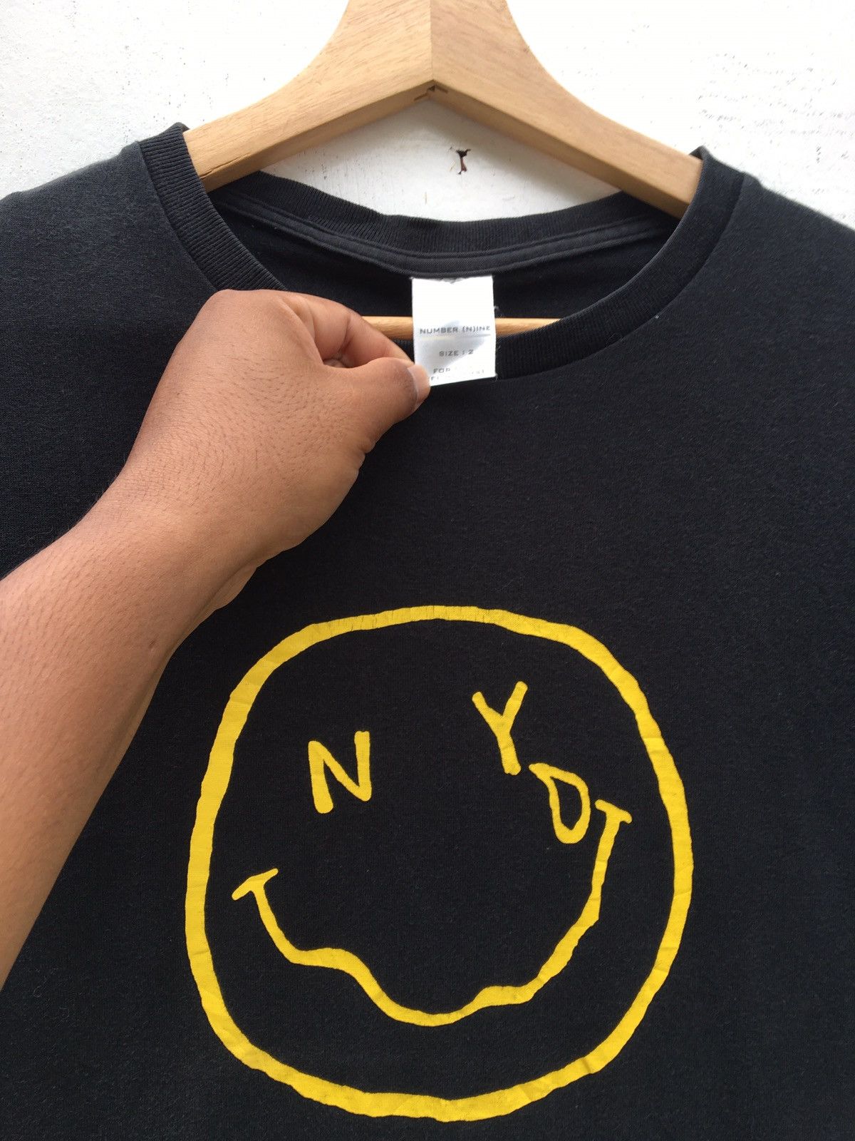 Number (N)ine Rare Vintage Number Nine Nirvana Smiley Face Tshirt Size US S / EU 44-46 / 1 - 6 Thumbnail