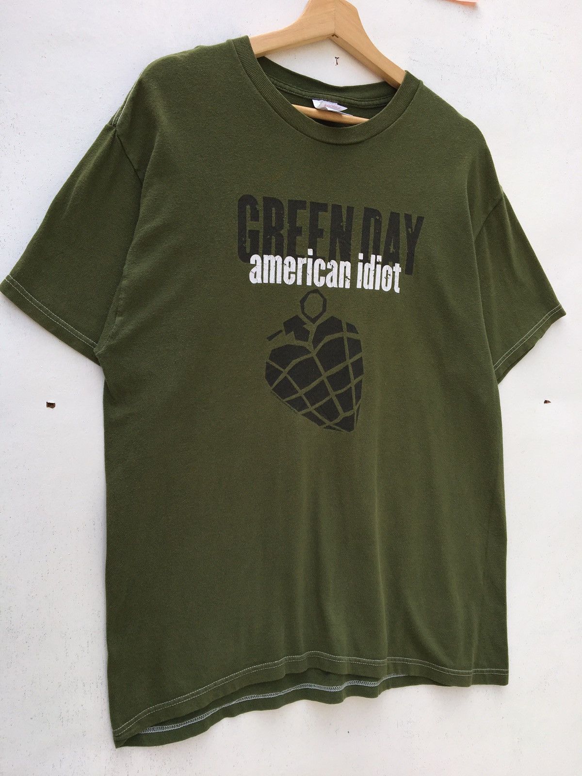Band Tees Vintage Green Day American Idiot Tour Tshirt Size US M / EU 48-50 / 2 - 3 Thumbnail