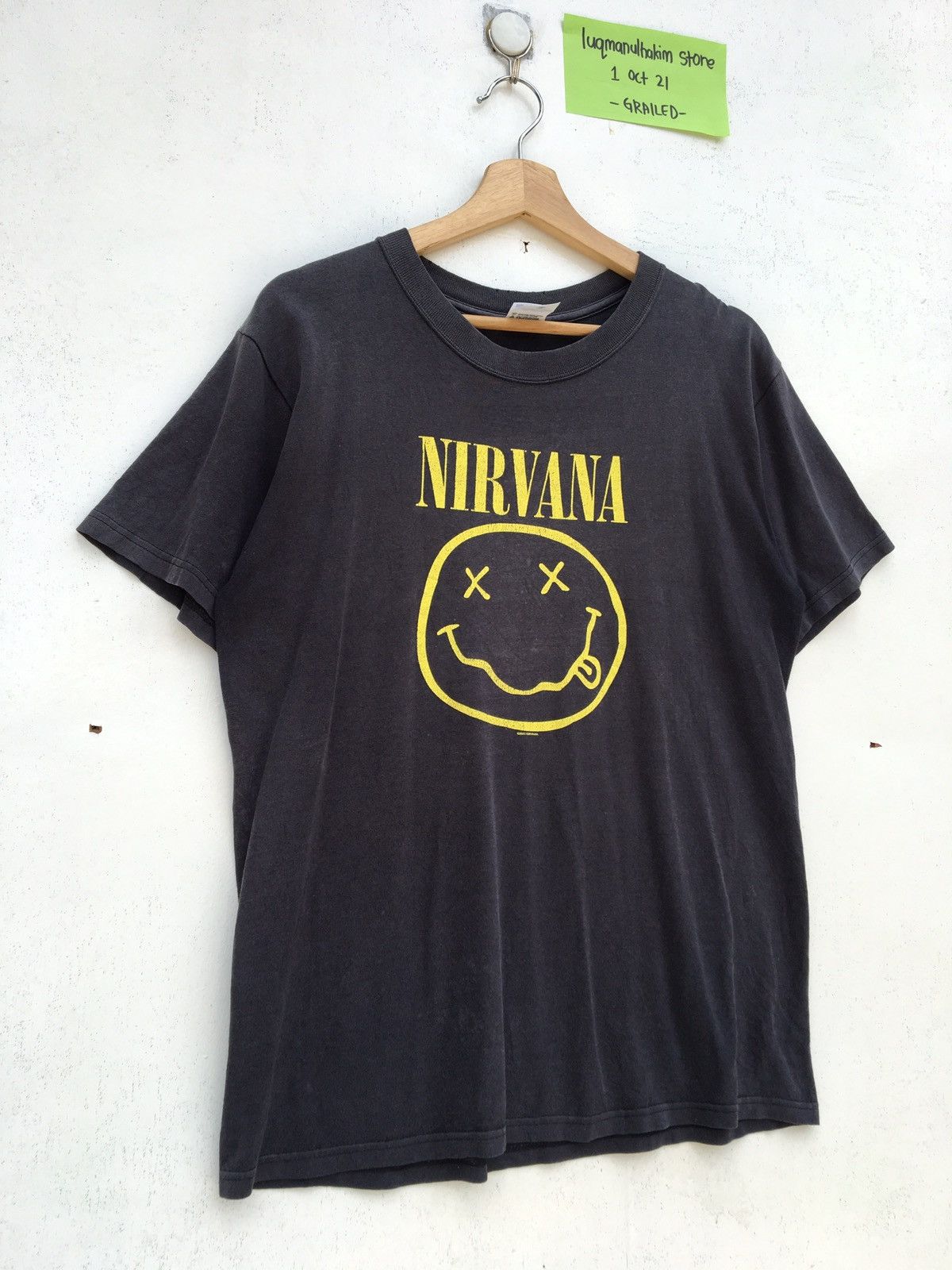 Band Tees Vintage Nirvana Kurt Cobain 2003 Anvil Tag Size US M / EU 48-50 / 2 - 3 Thumbnail