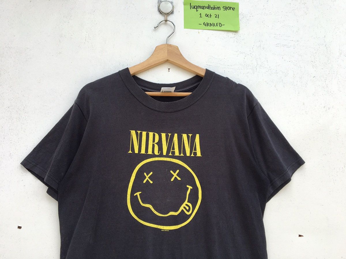 Band Tees Vintage Nirvana Kurt Cobain 2003 Anvil Tag Size US M / EU 48-50 / 2 - 6 Thumbnail