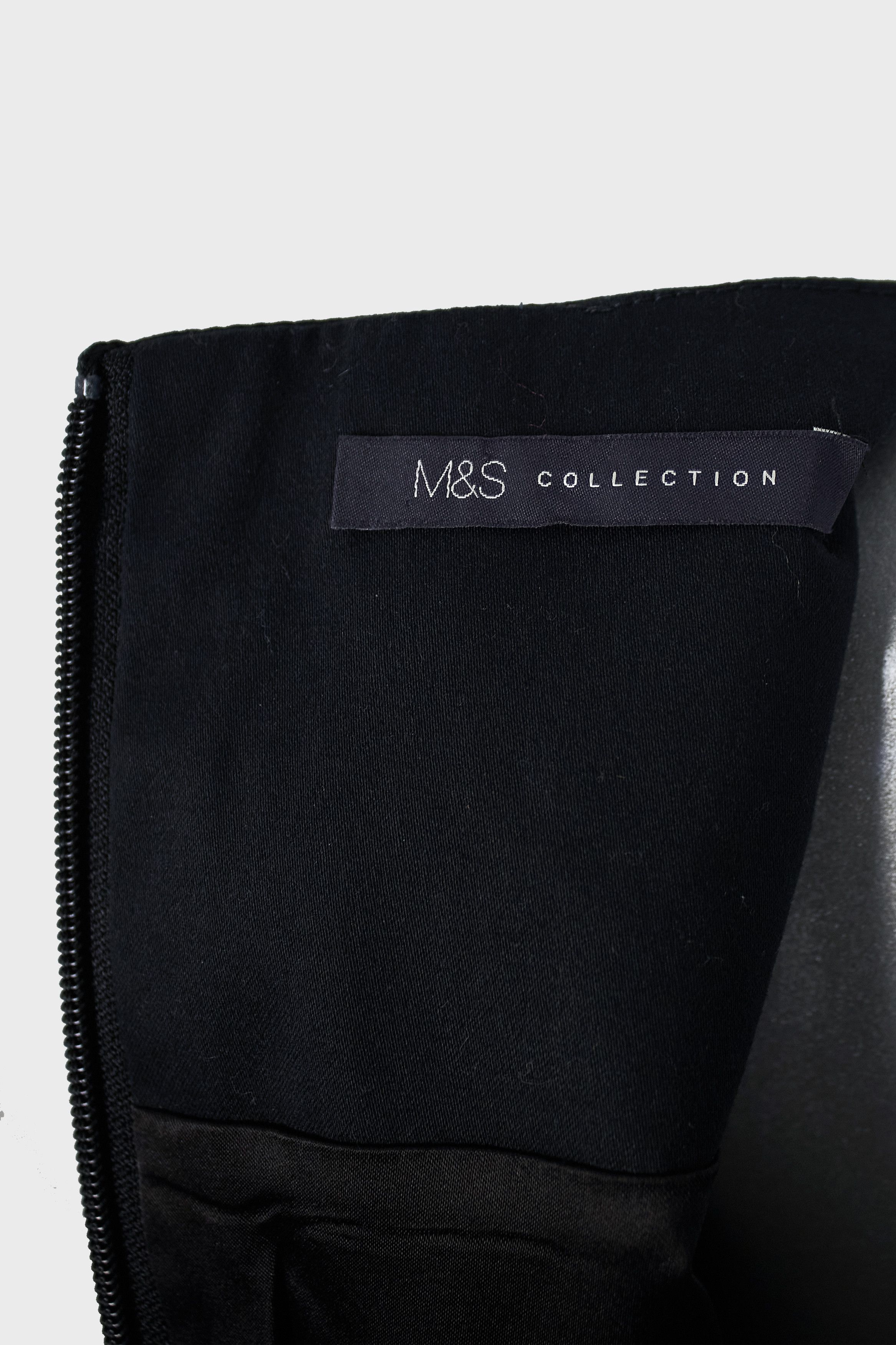 Marks & Spencer Mark & Spencer black bodycon dress, evening dress Size M / US 6-8 / IT 42-44 - 10 Thumbnail