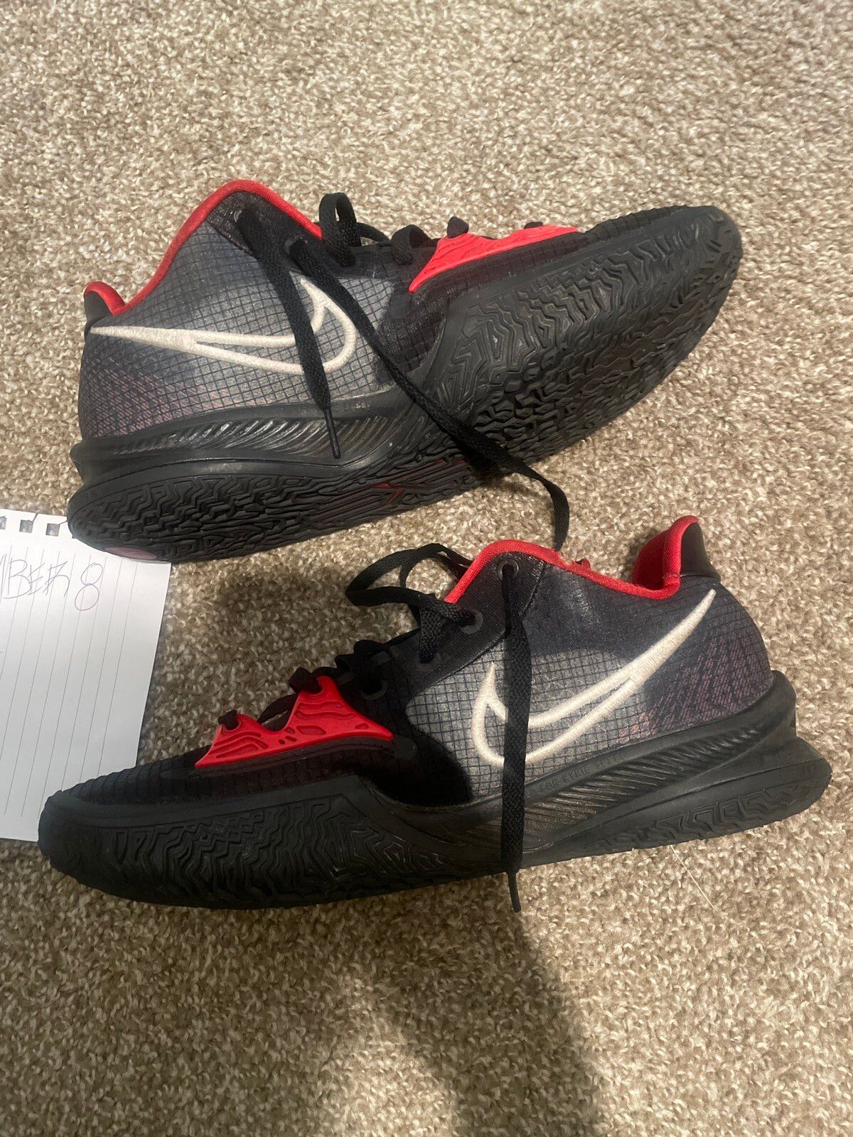 Nike Kyrie Irving Size US 11 / EU 44 - 1 Preview