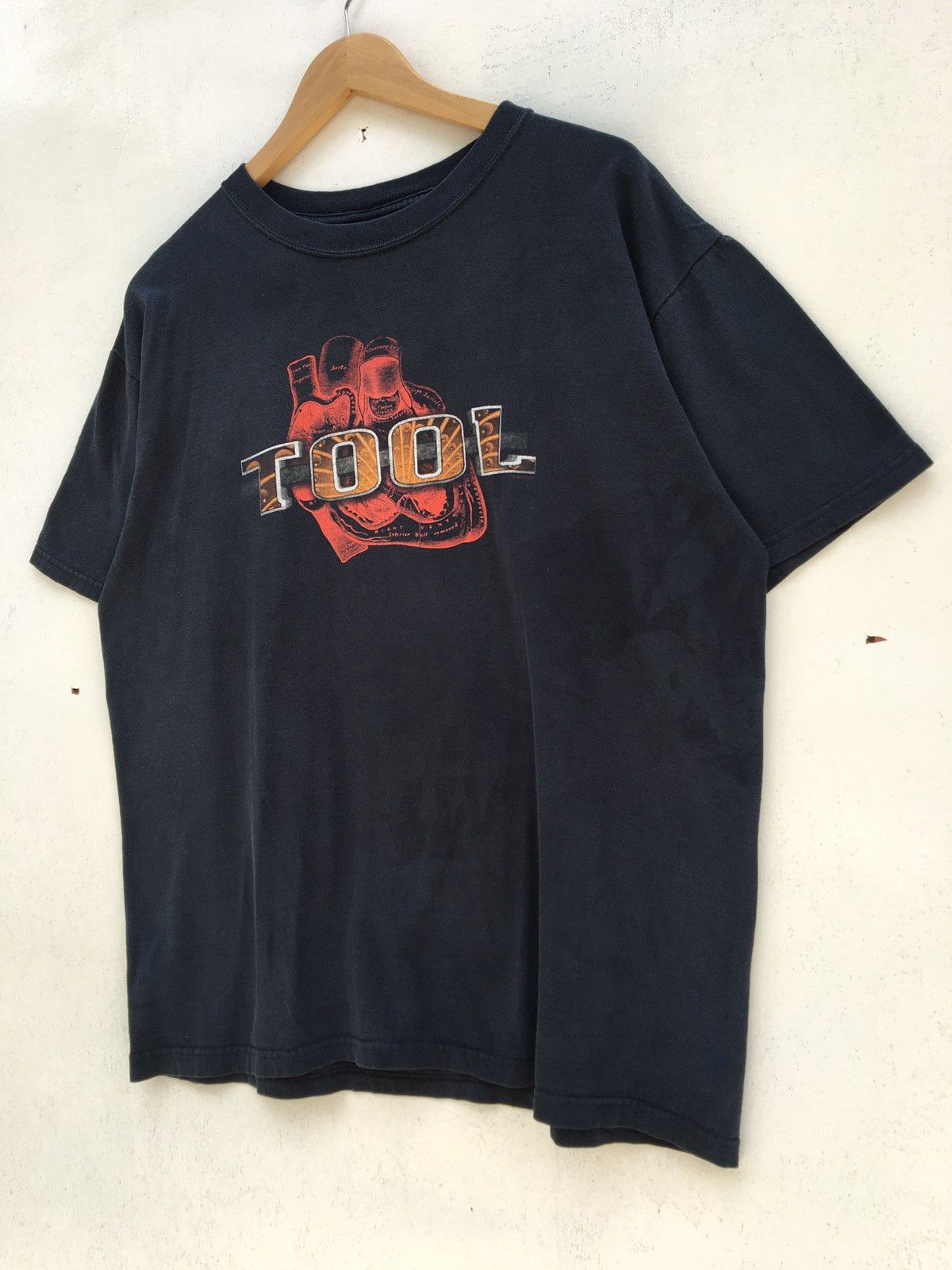 Band Tees Vintage TOOL Undertow Heart Anatomy Band T-Shirt Size US L / EU 52-54 / 3 - 3 Thumbnail