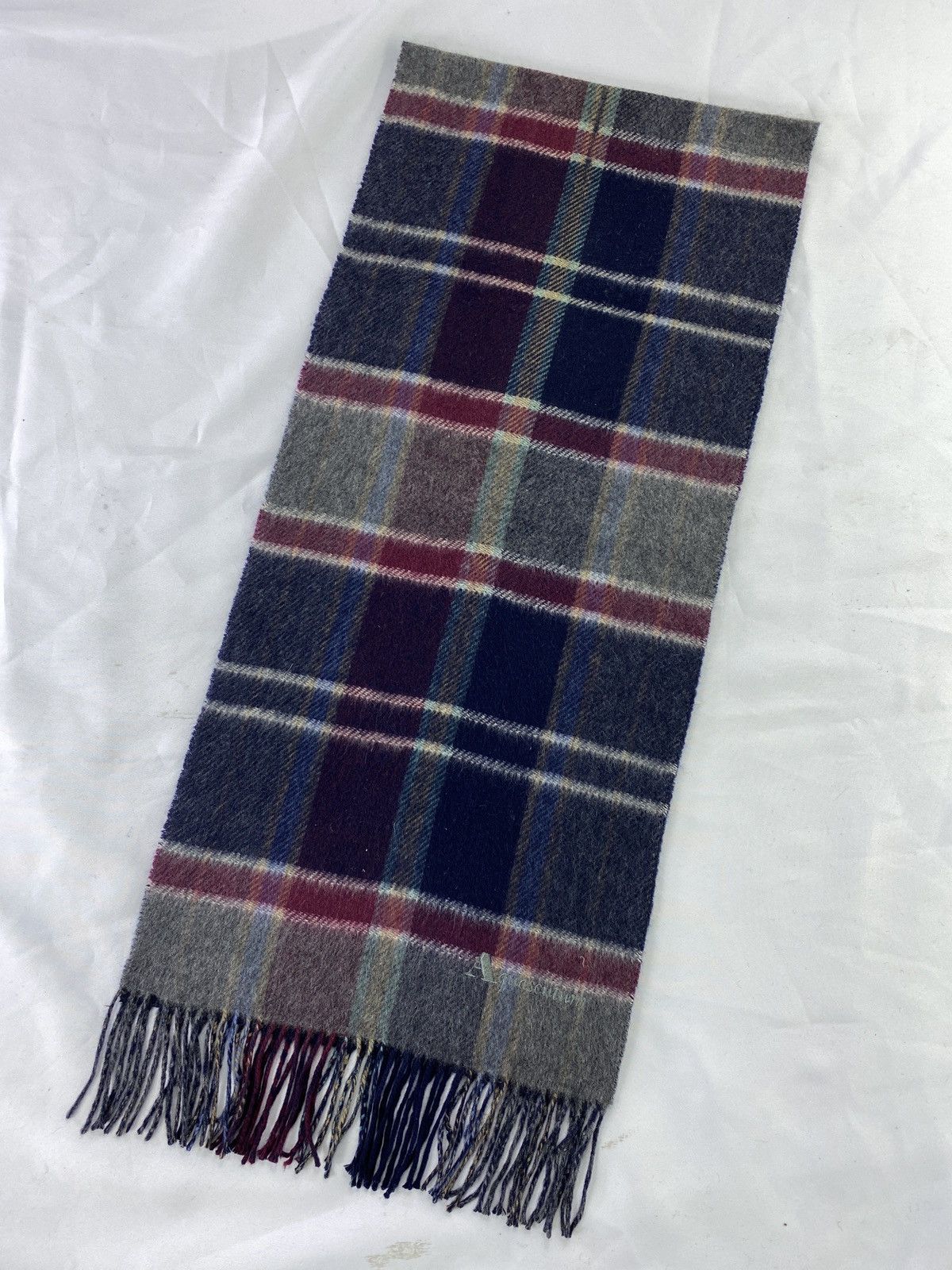 Aquascutum AQUASCUTUM Scarf / Muffler / Neckwear -T103 Size ONE SIZE - 1 Thumbnail