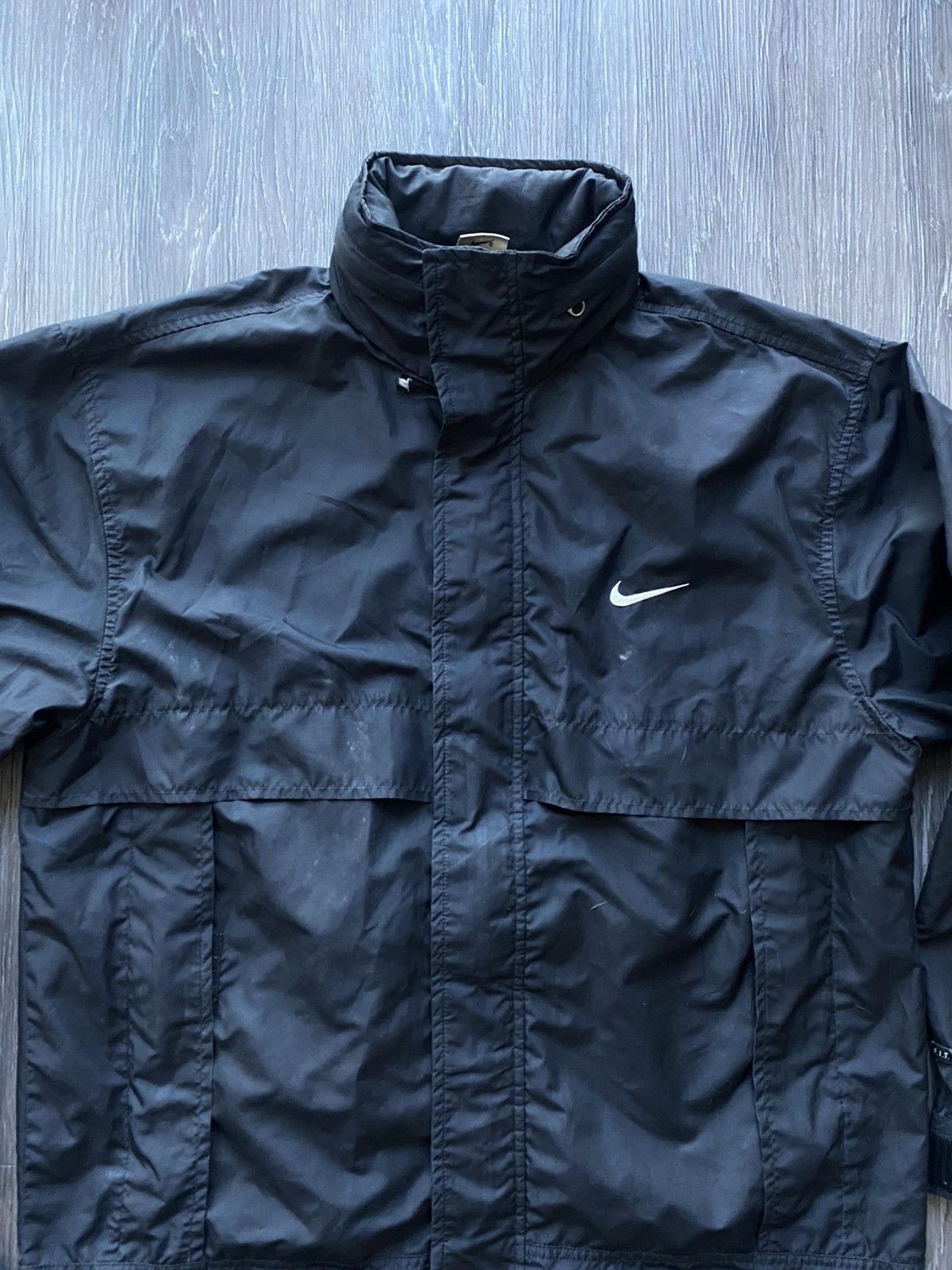Nike Vintage Nike Light Jacket Black White Swoosh Zip Up Size US L / EU 52-54 / 3 - 4 Thumbnail