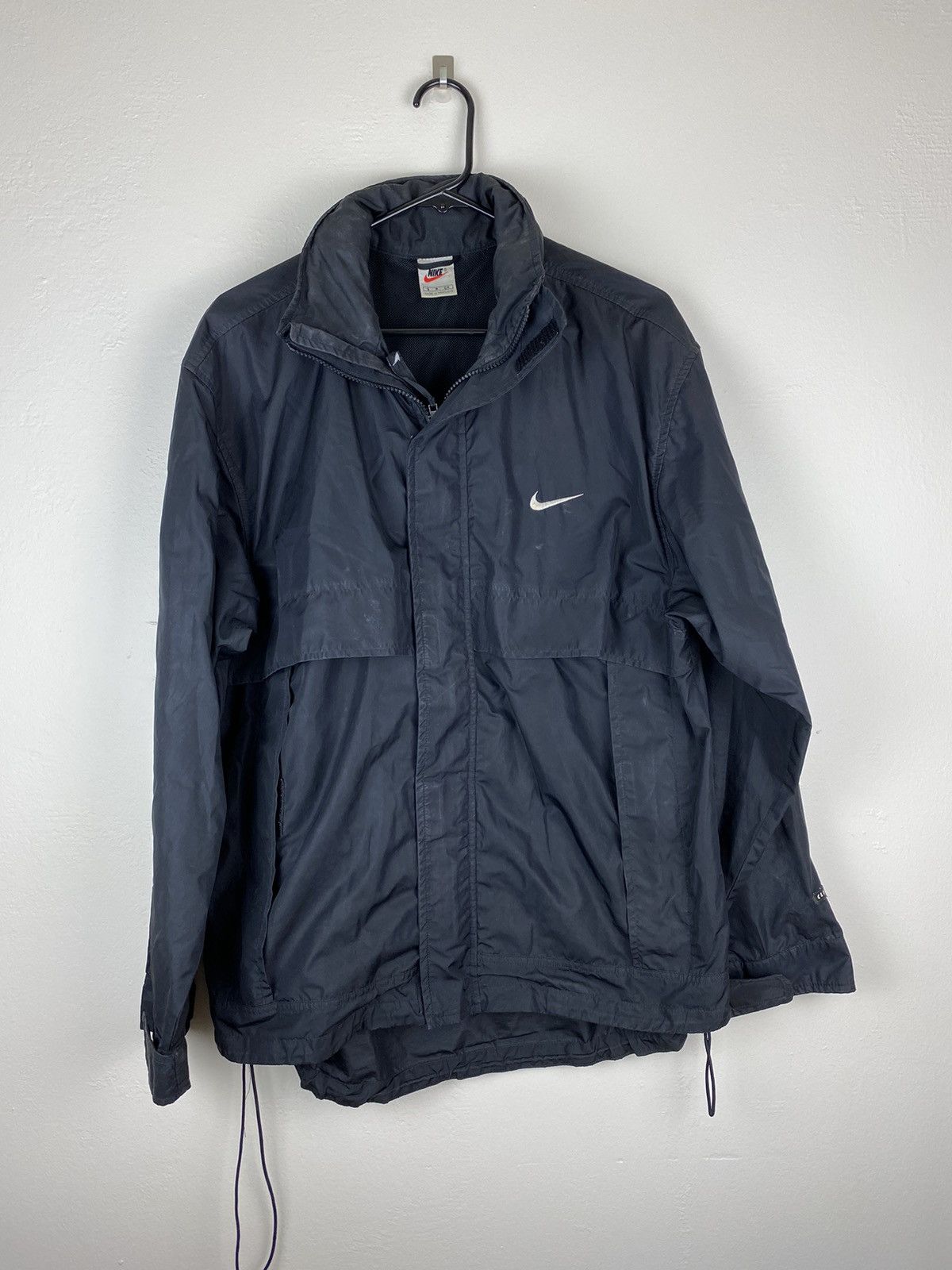 Nike Vintage Nike Light Jacket Black White Swoosh Zip Up Size US L / EU 52-54 / 3 - 2 Thumbnail