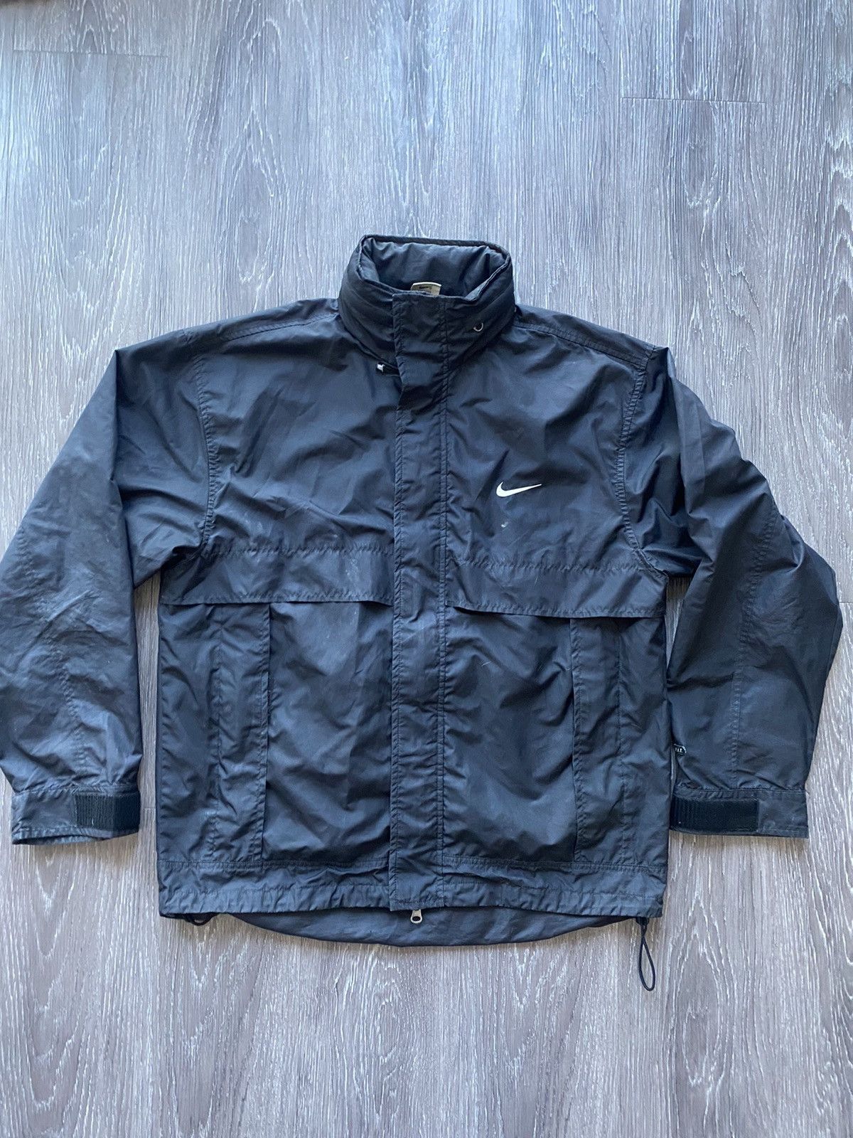 Nike Vintage Nike Light Jacket Black White Swoosh Zip Up Size US L / EU 52-54 / 3 - 3 Thumbnail
