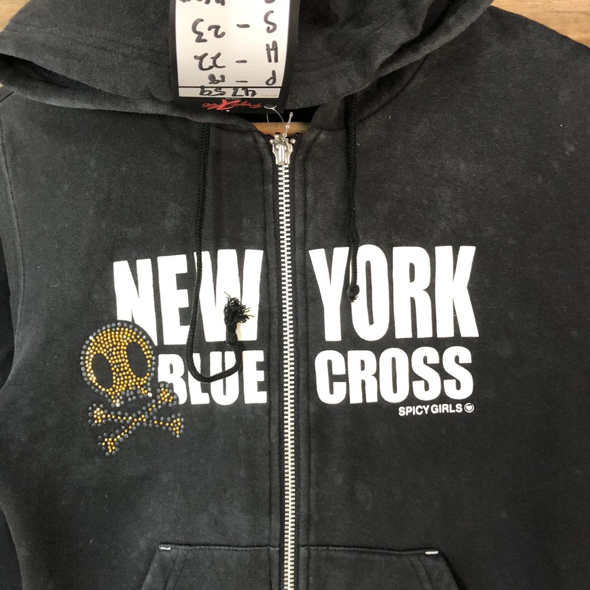Japanese Brand Blue Cross skull Spicy Label Black Hoodie sweatshirt #4759 Size S / US 4 / IT 40 - 6 Thumbnail