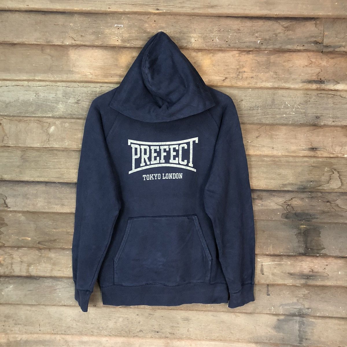 Japanese Brand Uniqlo Prefect Tokyo London Dark blue Hoodie #4797 Size US L / EU 52-54 / 3 - 1 Thumbnail
