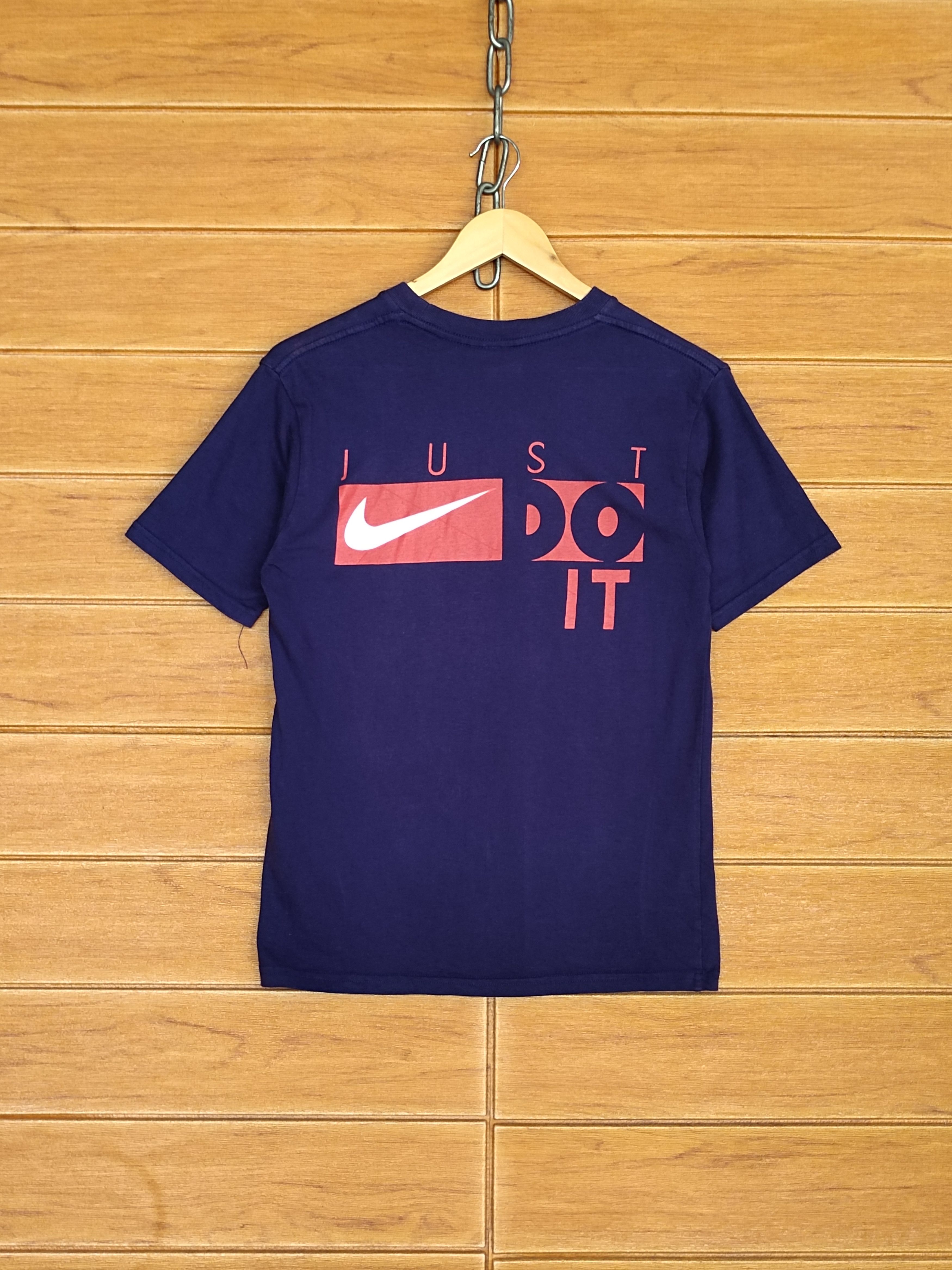 Nike Vintage 90s NIKE Just Do It Big Logo T-Shirt Women Size M / US 6-8 / IT 42-44 - 2 Thumbnail