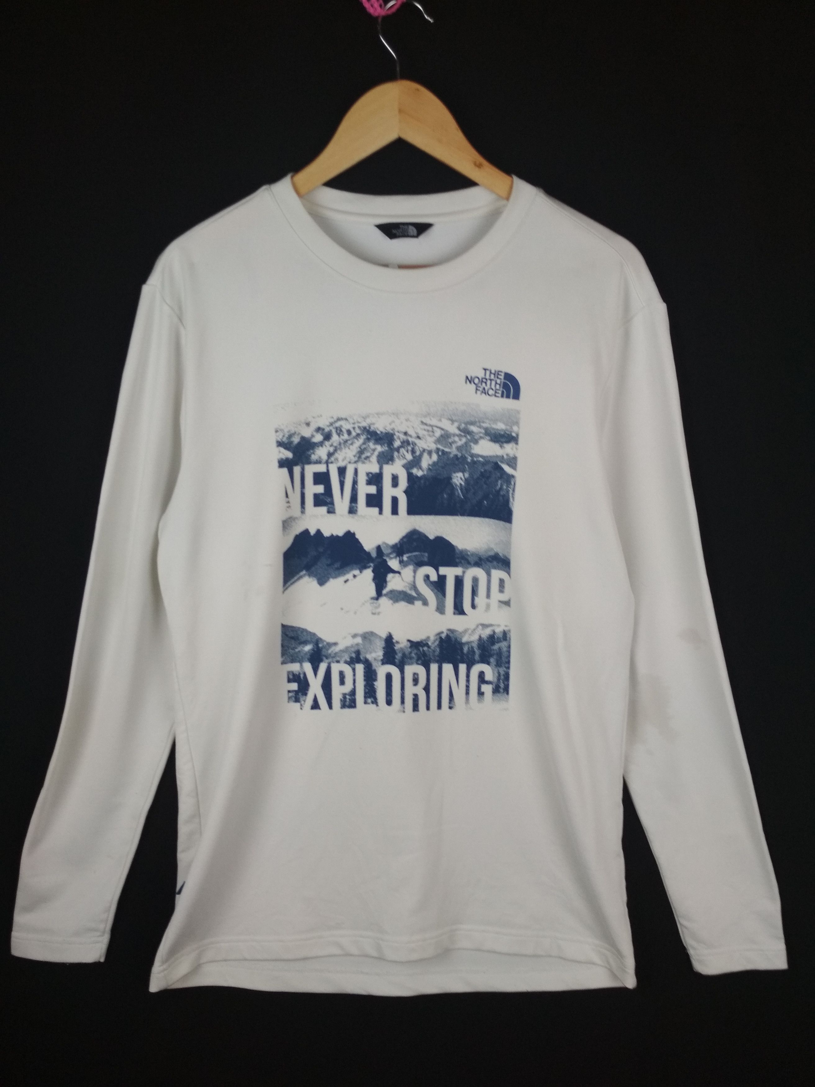 The North Face THE NORTH FACE NEVER STOP EXPLORING MOUNTAIN SHIRT Size US L / EU 52-54 / 3 - 1 Thumbnail