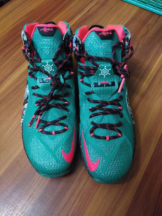 Lebron on sale 12 christmas