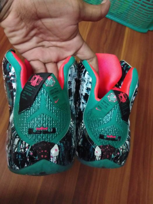 Lebron 12 christmas clearance edition