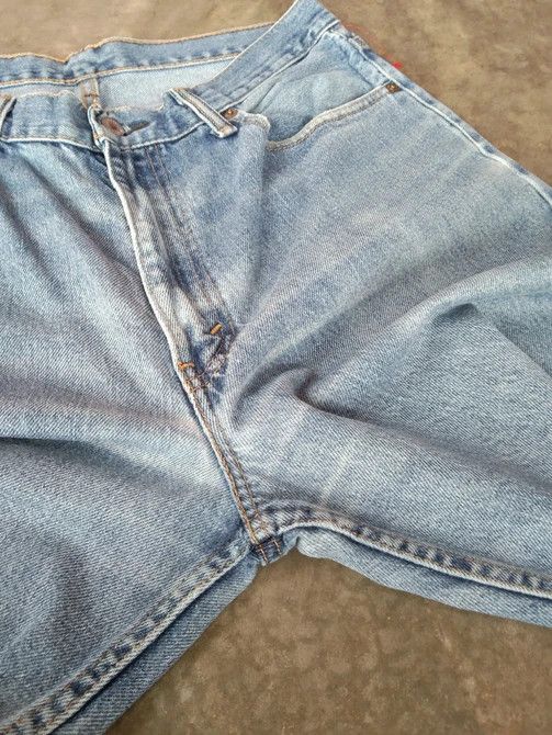 Levi's Vintage Levi's Jeans 560 Relaxed Blue Wash Denim 36x34 Size US 36 / EU 52 - 5 Thumbnail