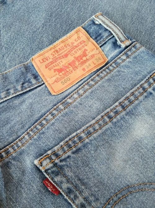 Levi's Vintage Levi's Jeans 560 Relaxed Blue Wash Denim 36x34 Size US 36 / EU 52 - 4 Thumbnail