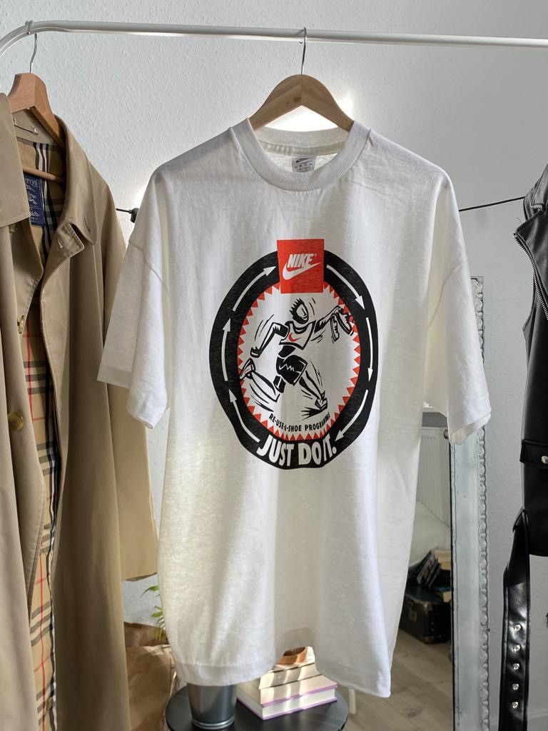 ❤️NEW❤️Nike vintage tee Nike's Reuse a Shoe Program