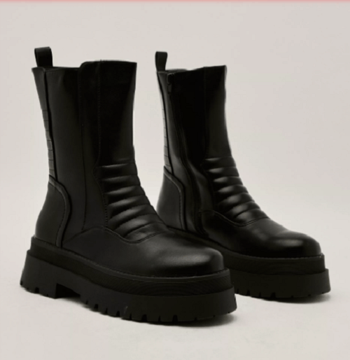 Faux Leather Chunky Boot *NEW* size 9 Black Zip-up Boots