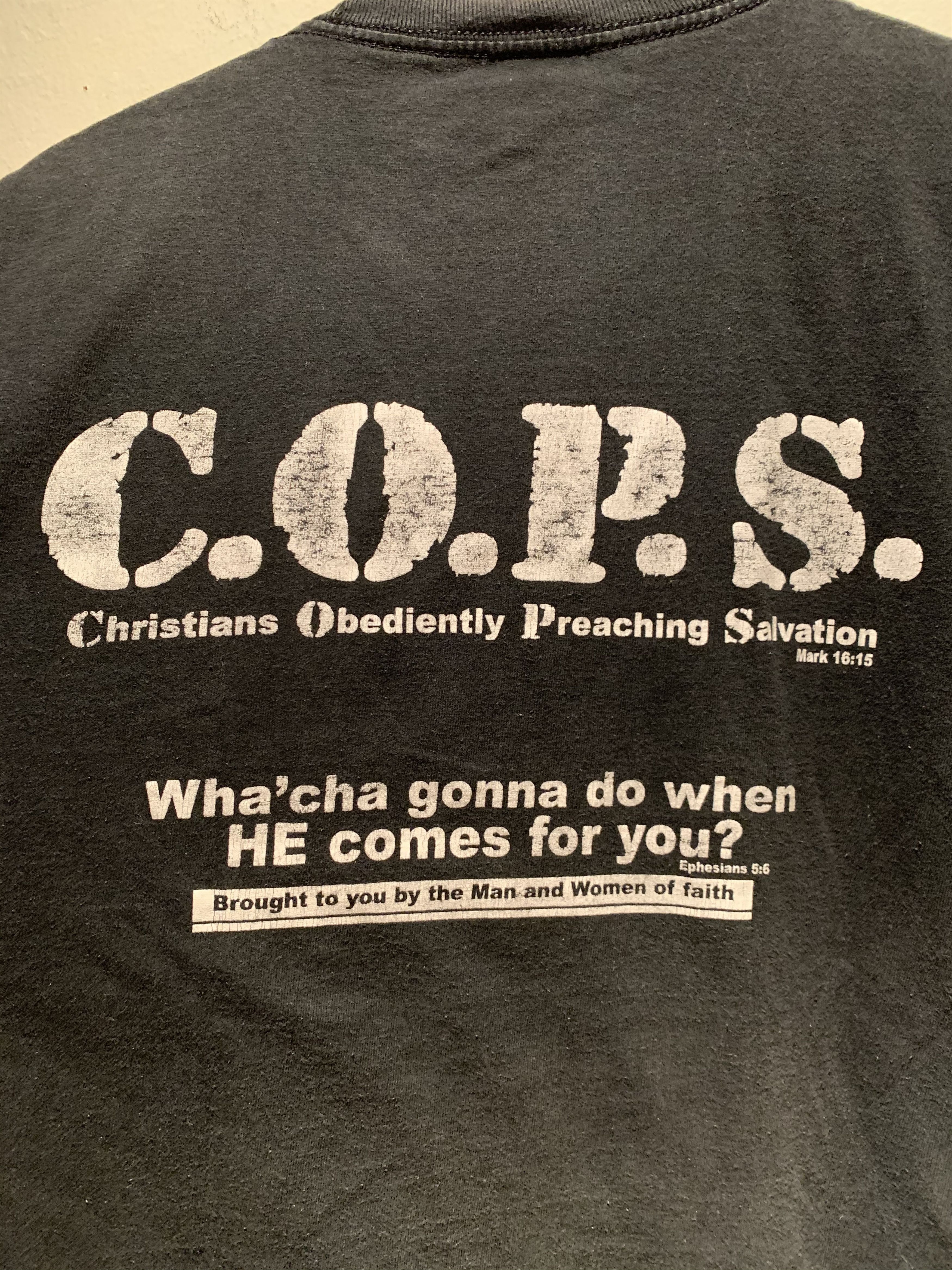 Vintage *RARE* Vintage Mark 16:15 COPS Christian Religious T-Shirt Size US XL / EU 56 / 4 - 3 Thumbnail