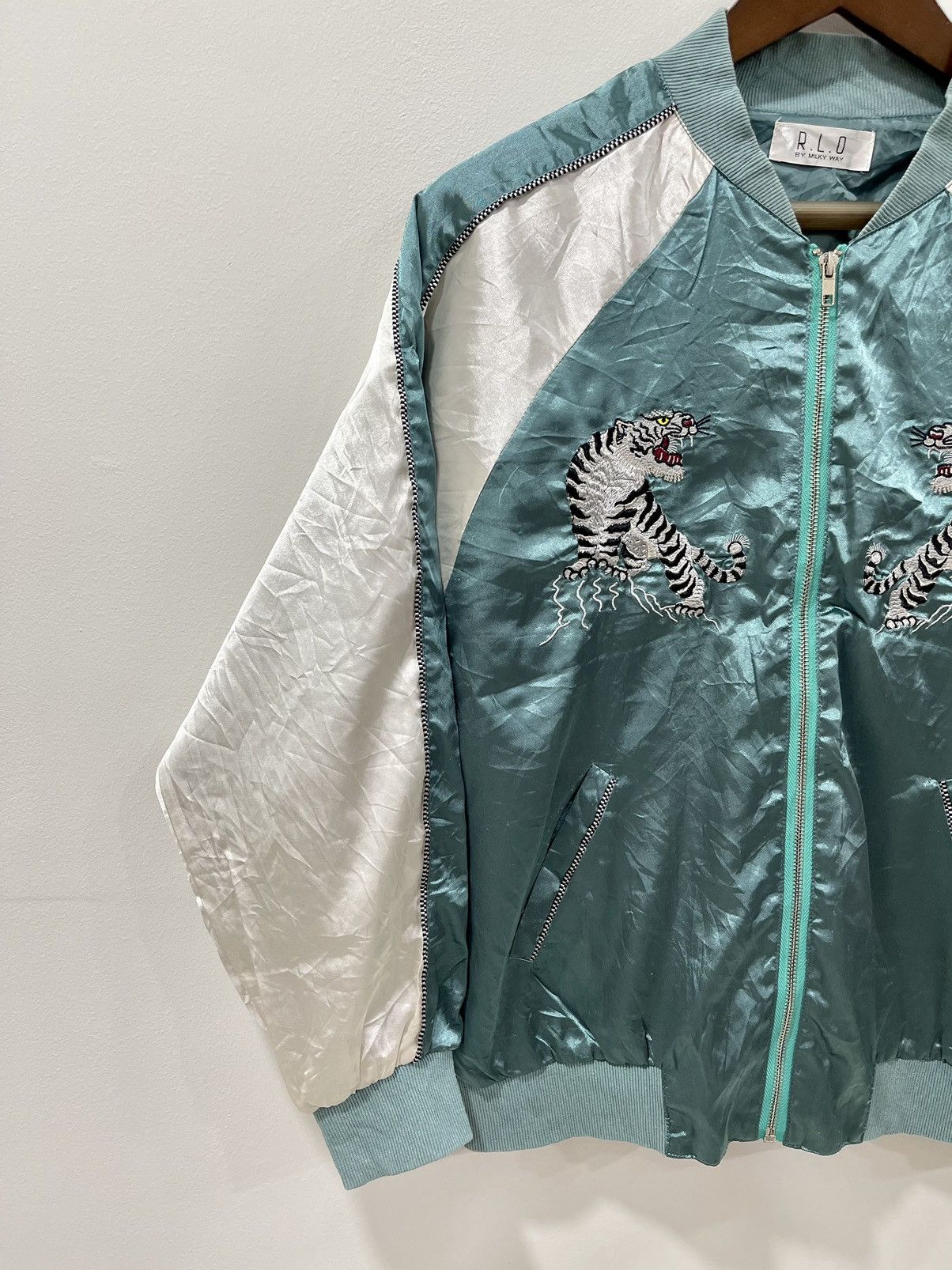 Dragonfly VINTAGE🔥🔥SATIN EMBROIDERY TIGER SUKAJAN L.O BY MILK AWAY Size US S / EU 44-46 / 1 - 5 Thumbnail