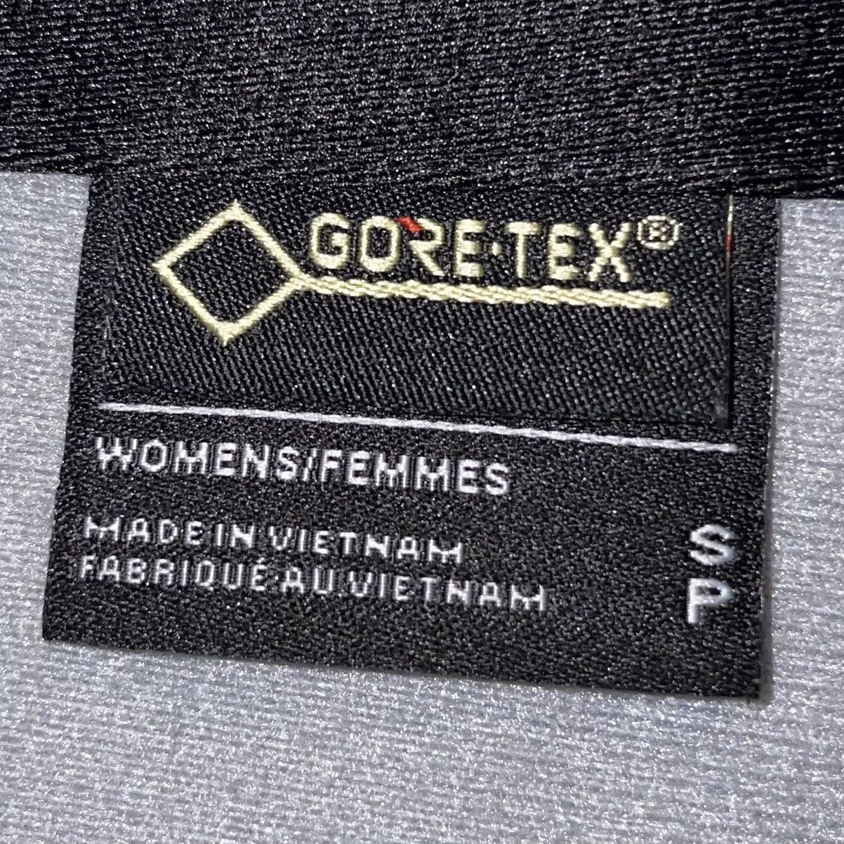 Goretex × The North Face The North Face Gore-Tex 1990 mountain jacket Size S / US 4 / IT 40 - 9 Thumbnail