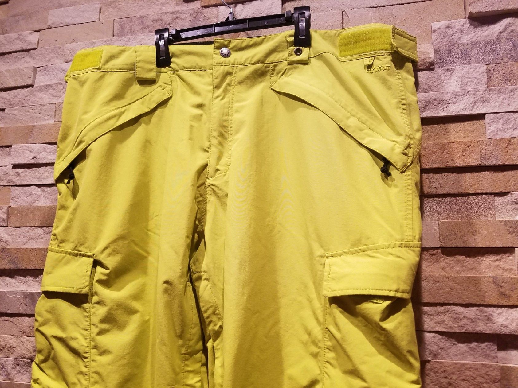 The North Face North Face Mens XXL Neon Green Ski Snowboard Snow Pants Bib Size US XXL / EU 58 / 5 - 2 Thumbnail