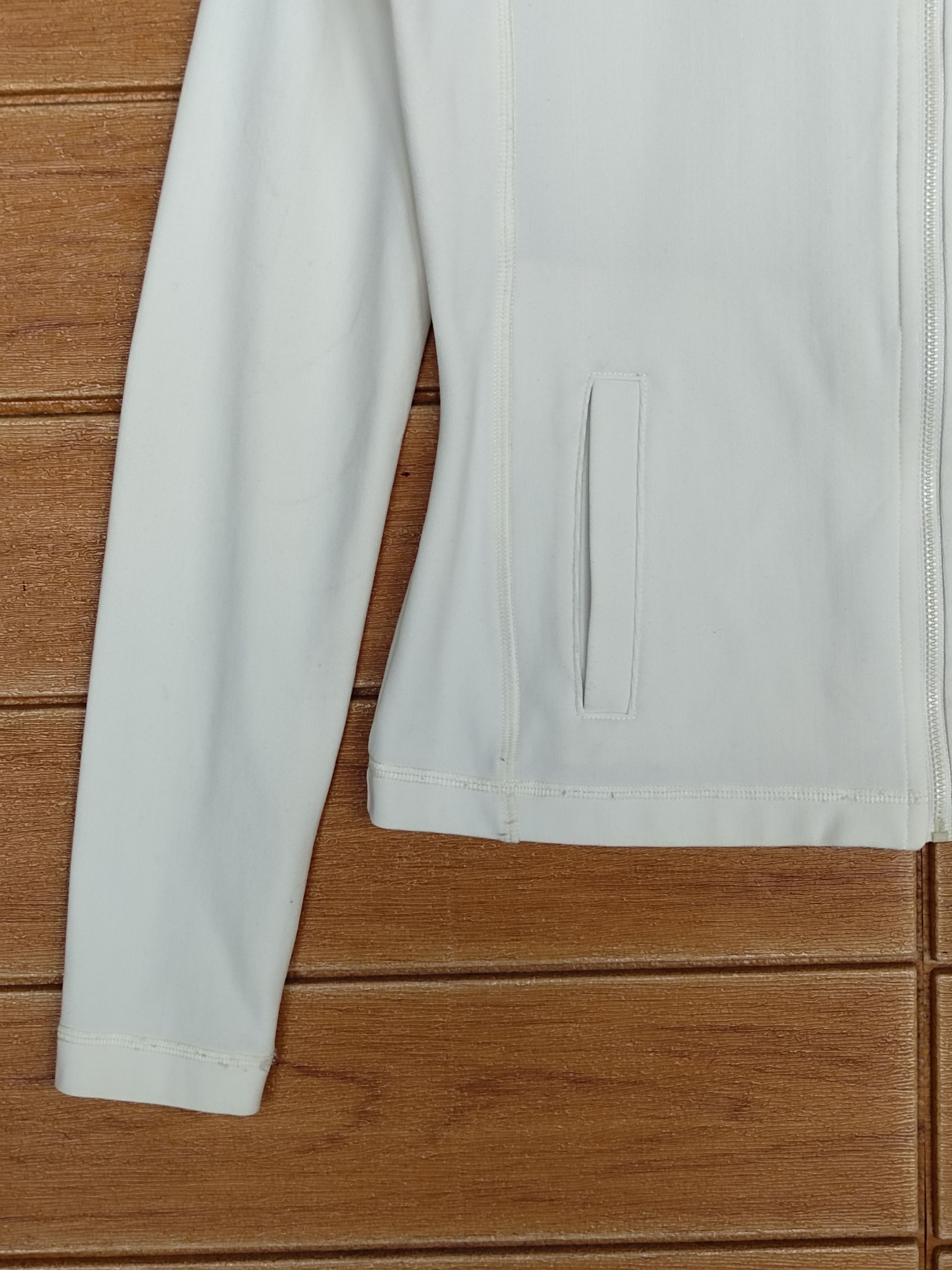 Krizia Krizia Jeans Stretchable Cream Sweater Women Size S / US 4 / IT 40 - 7 Thumbnail
