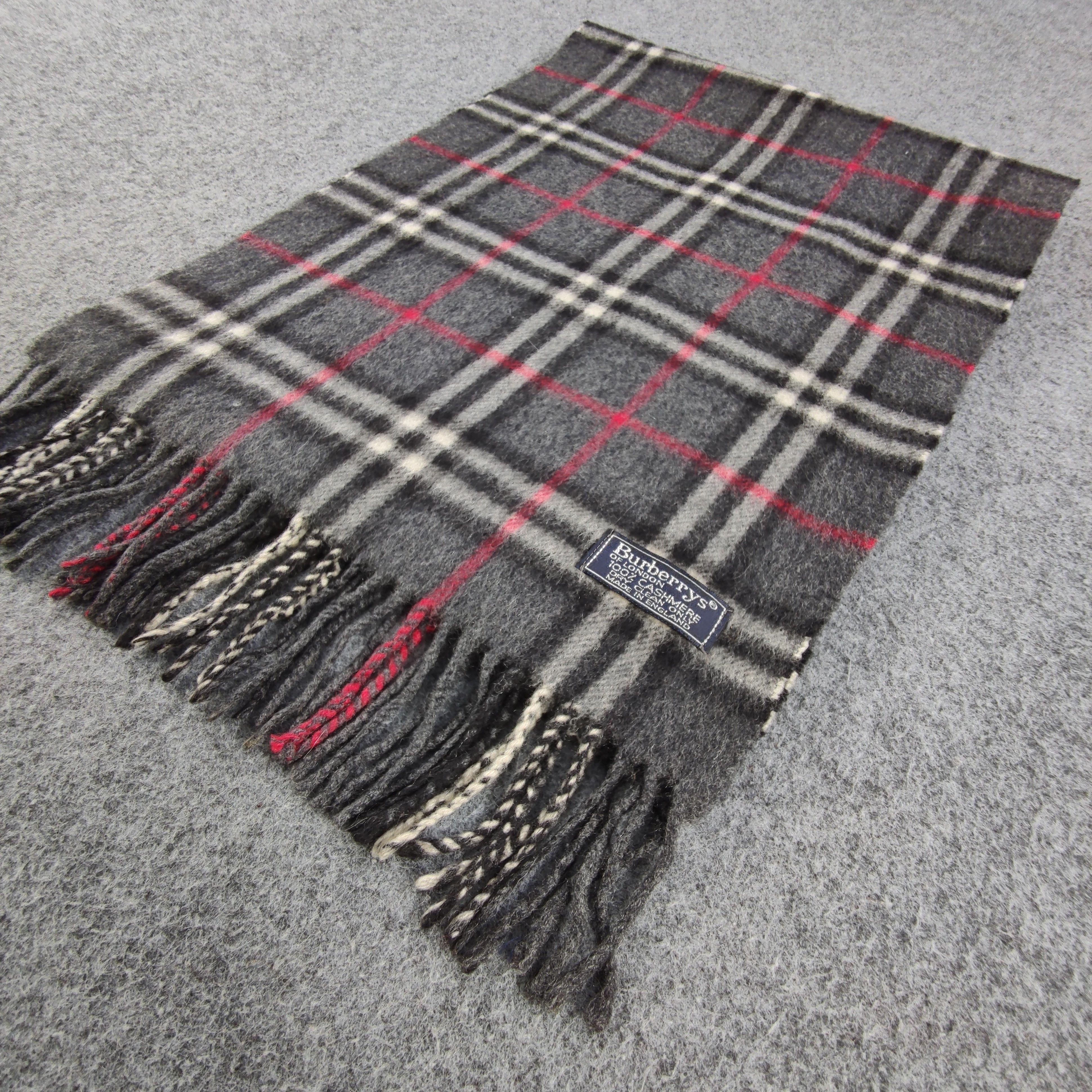 Burberry Burberry Nova Check Scarf/Muffler/Cashmere-S180 Size ONE SIZE - 3 Thumbnail