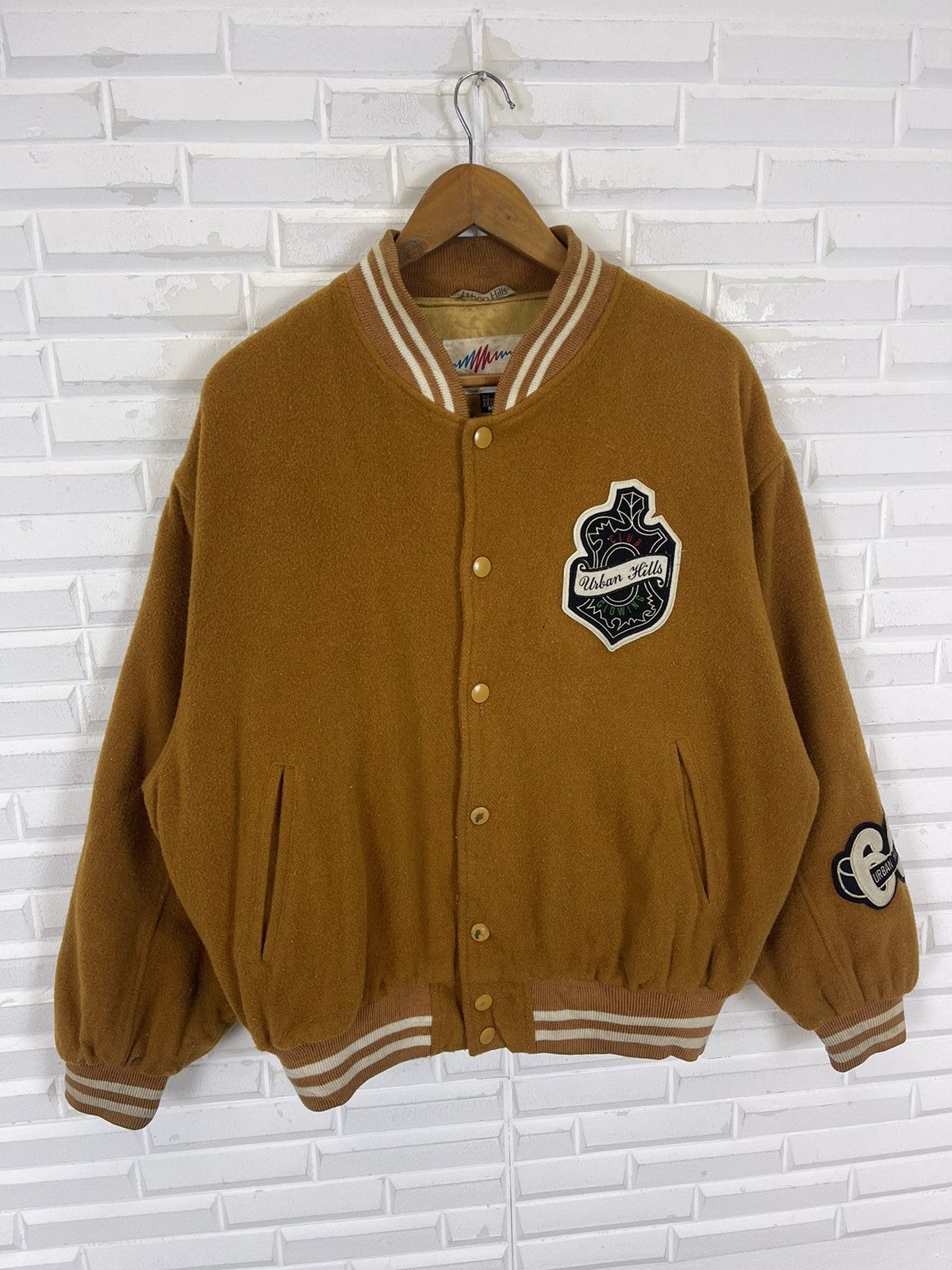 Vintage URBAN HILLS SWING VARSITY JACKET Size US L / EU 52-54 / 3 - 4 Thumbnail