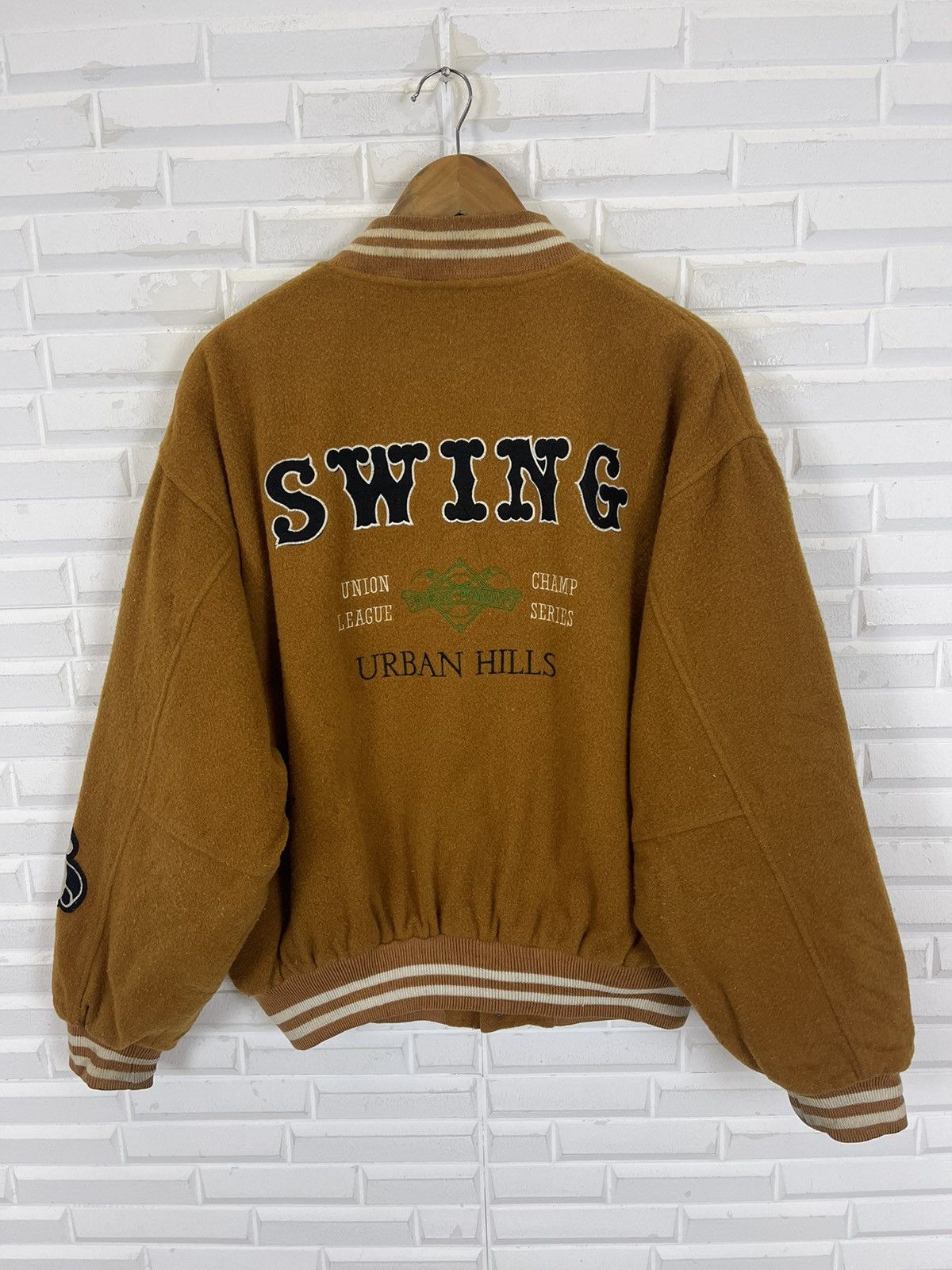 Vintage URBAN HILLS SWING VARSITY JACKET Size US L / EU 52-54 / 3 - 5 Thumbnail