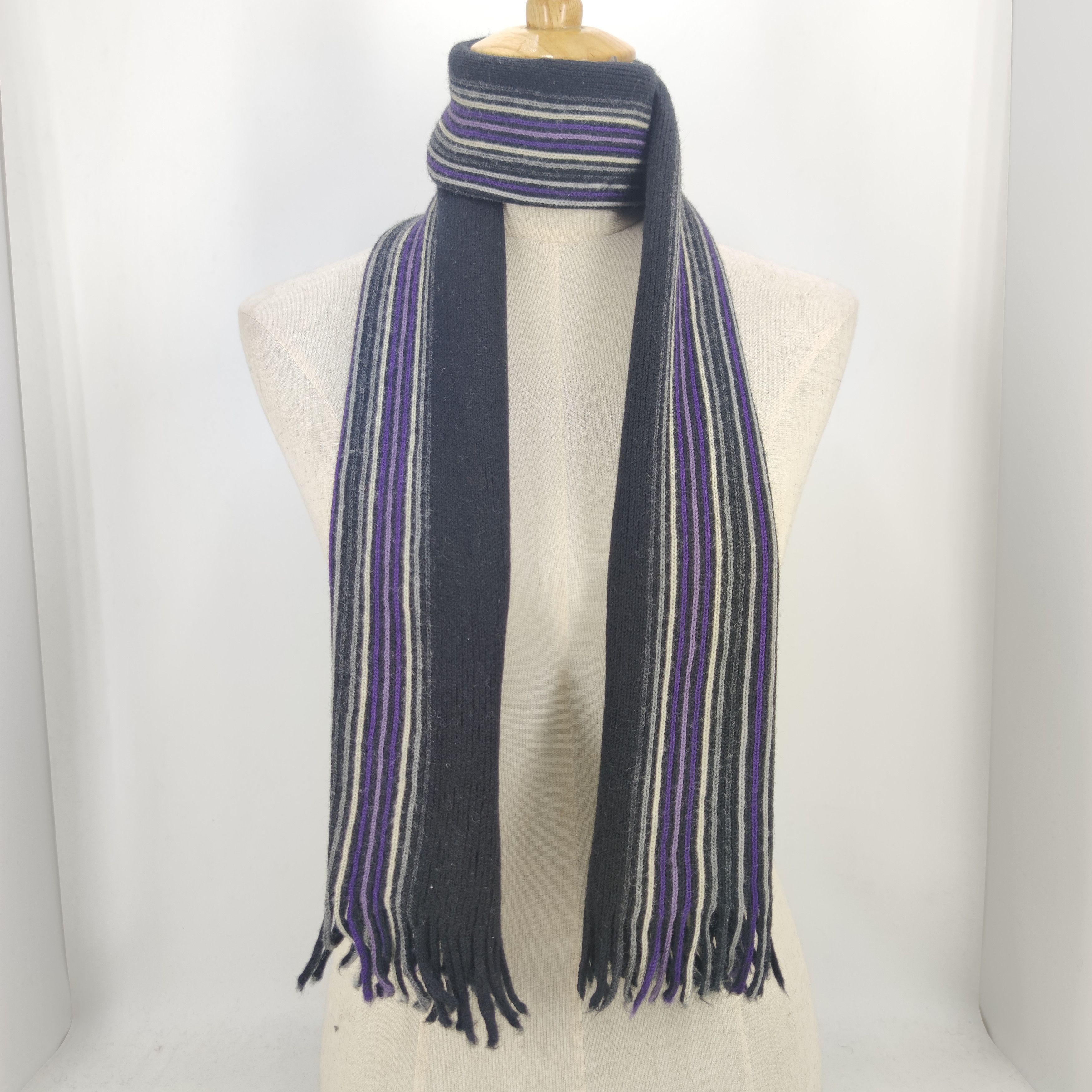 Takeo Kikuchi Takeo Kikuchi Scarf/Muffler/Wool Size ONE SIZE - 1 Thumbnail