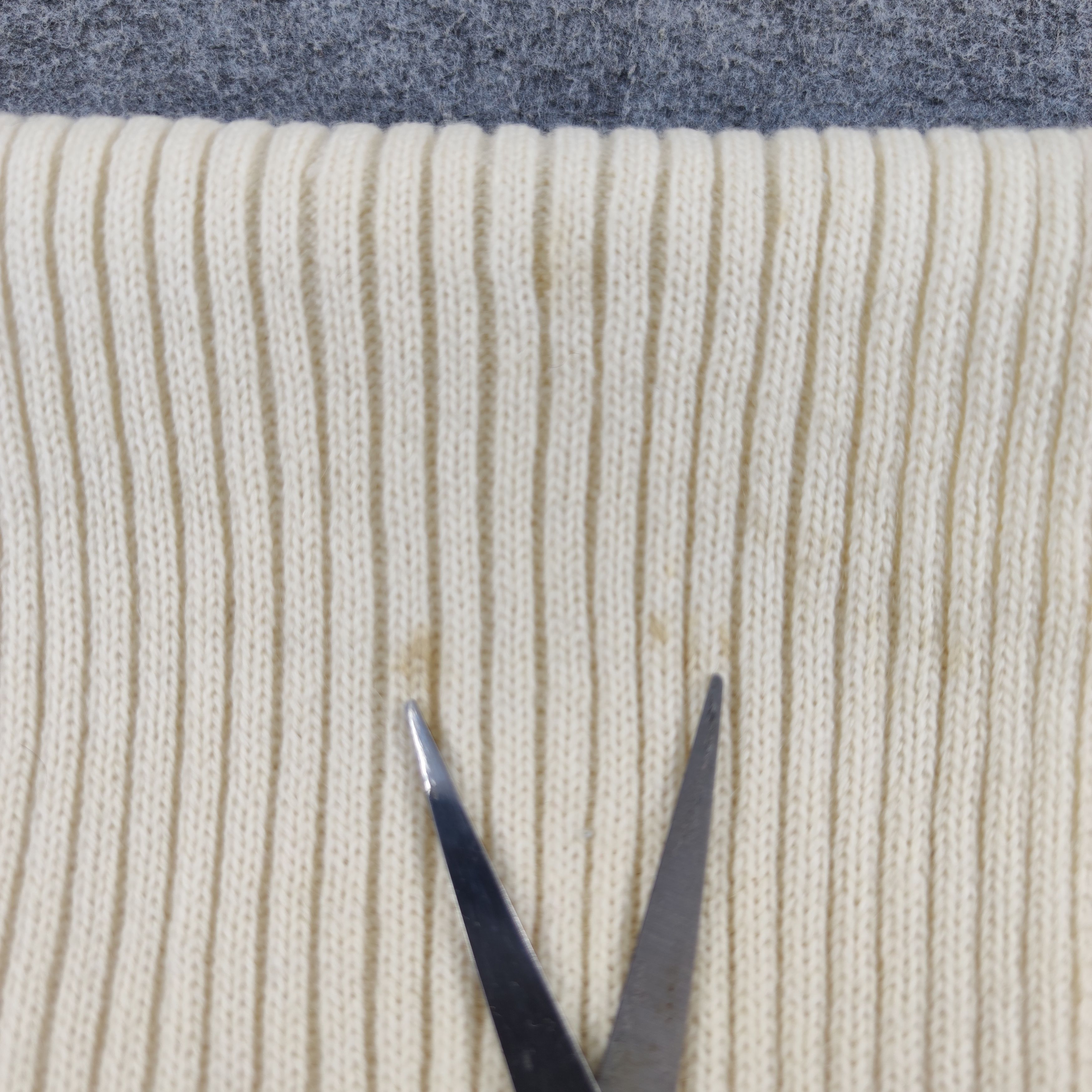 Michiko Koshino London Michiko London Koshino Scraf/Muffler/Wool-S338 Size ONE SIZE - 2 Thumbnail