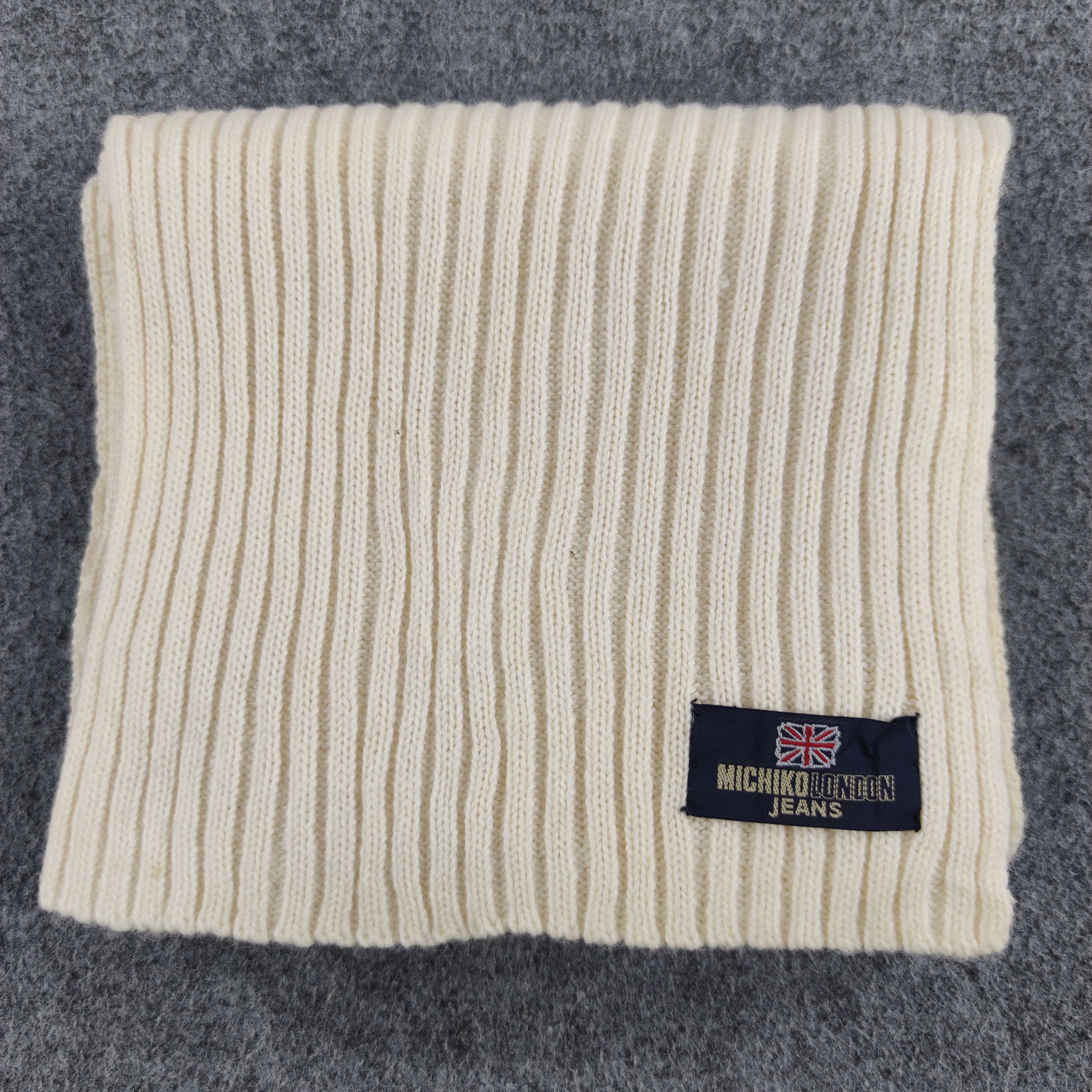 Michiko Koshino London Michiko London Koshino Scraf/Muffler/Wool-S338 Size ONE SIZE - 3 Thumbnail