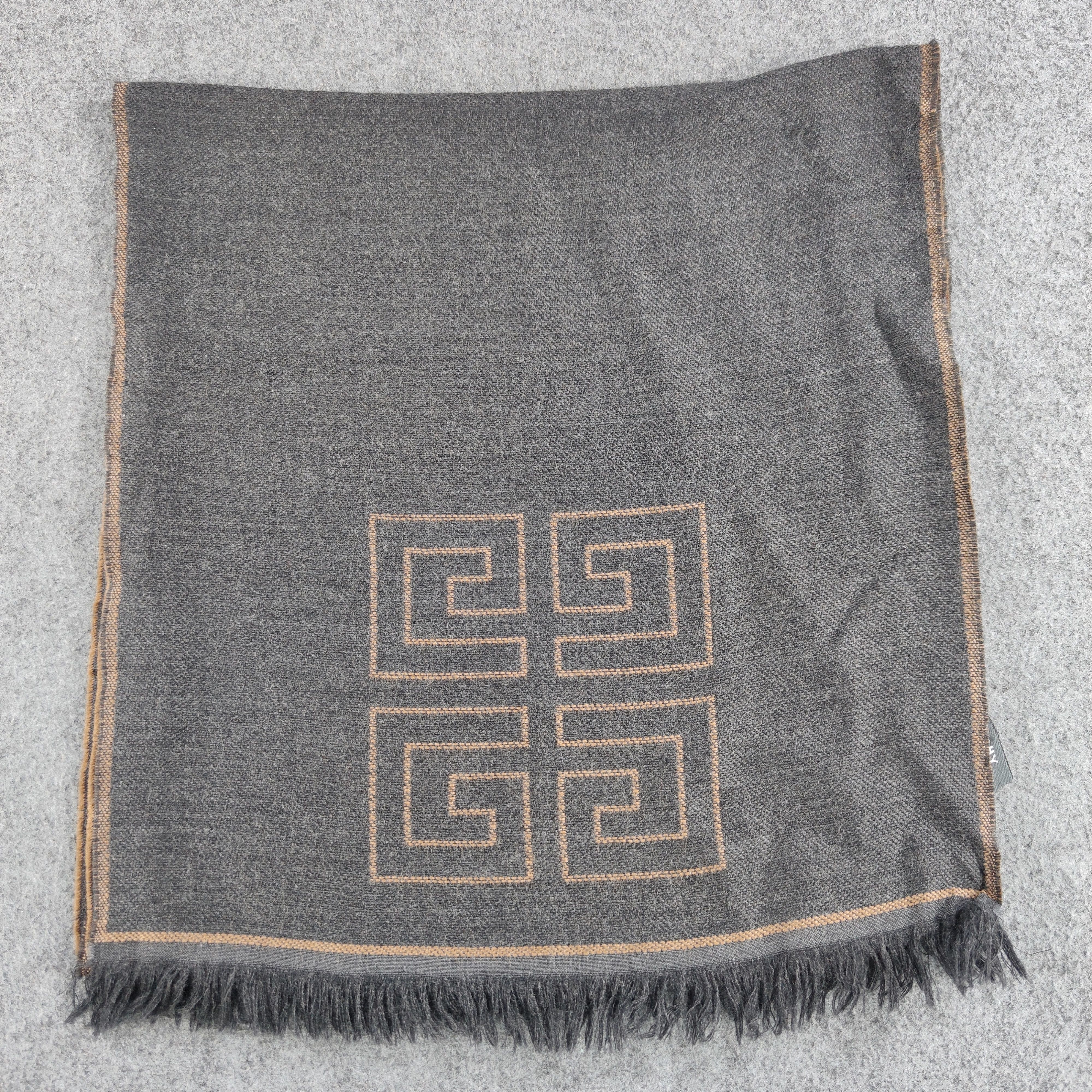Givenchy Givenchy Scarf/Muffler/Wool-S323 Size ONE SIZE - 2 Thumbnail